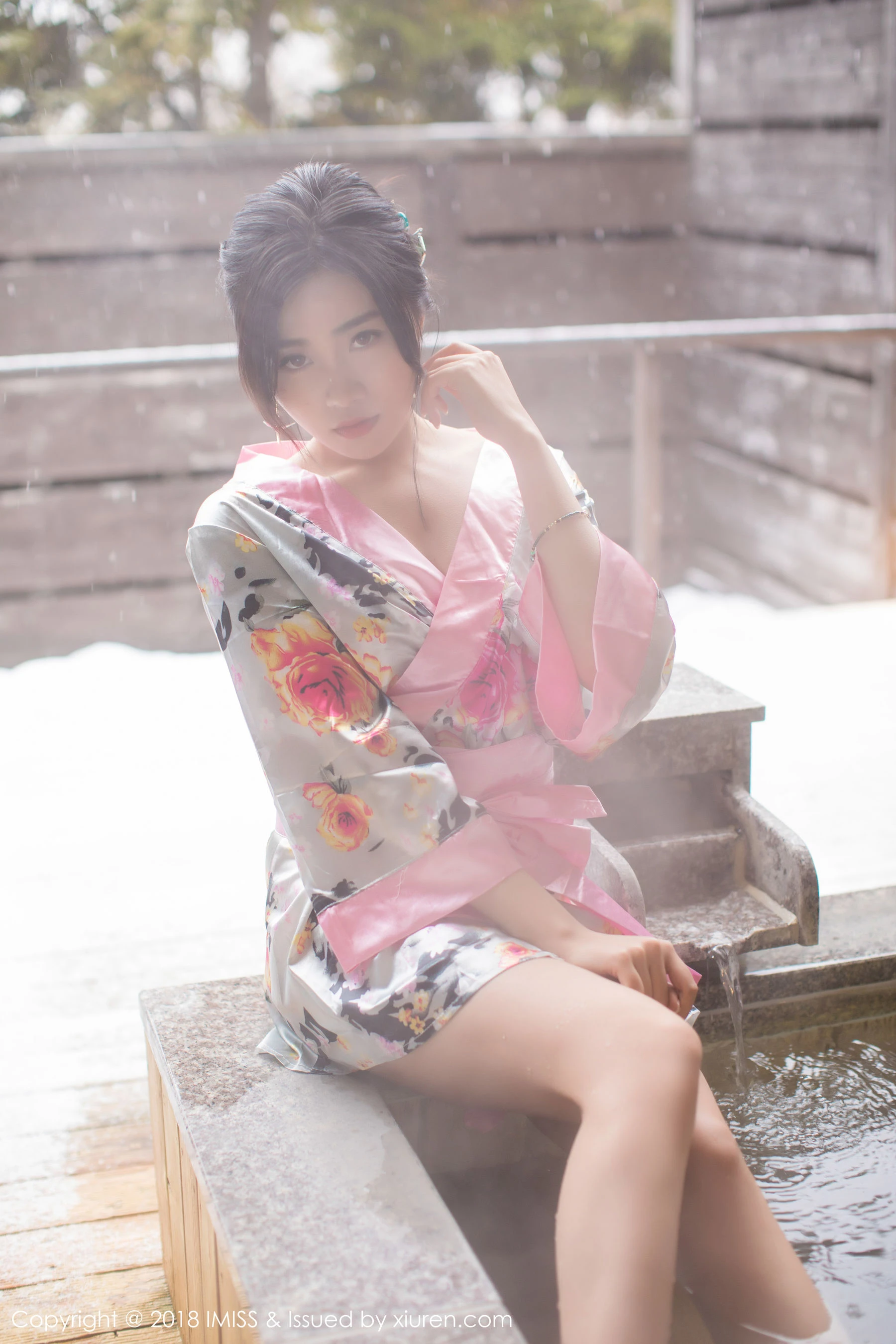 许诺Sabrina《浴池和服+蕾丝美腿》 爱蜜社IMiss Vol.221