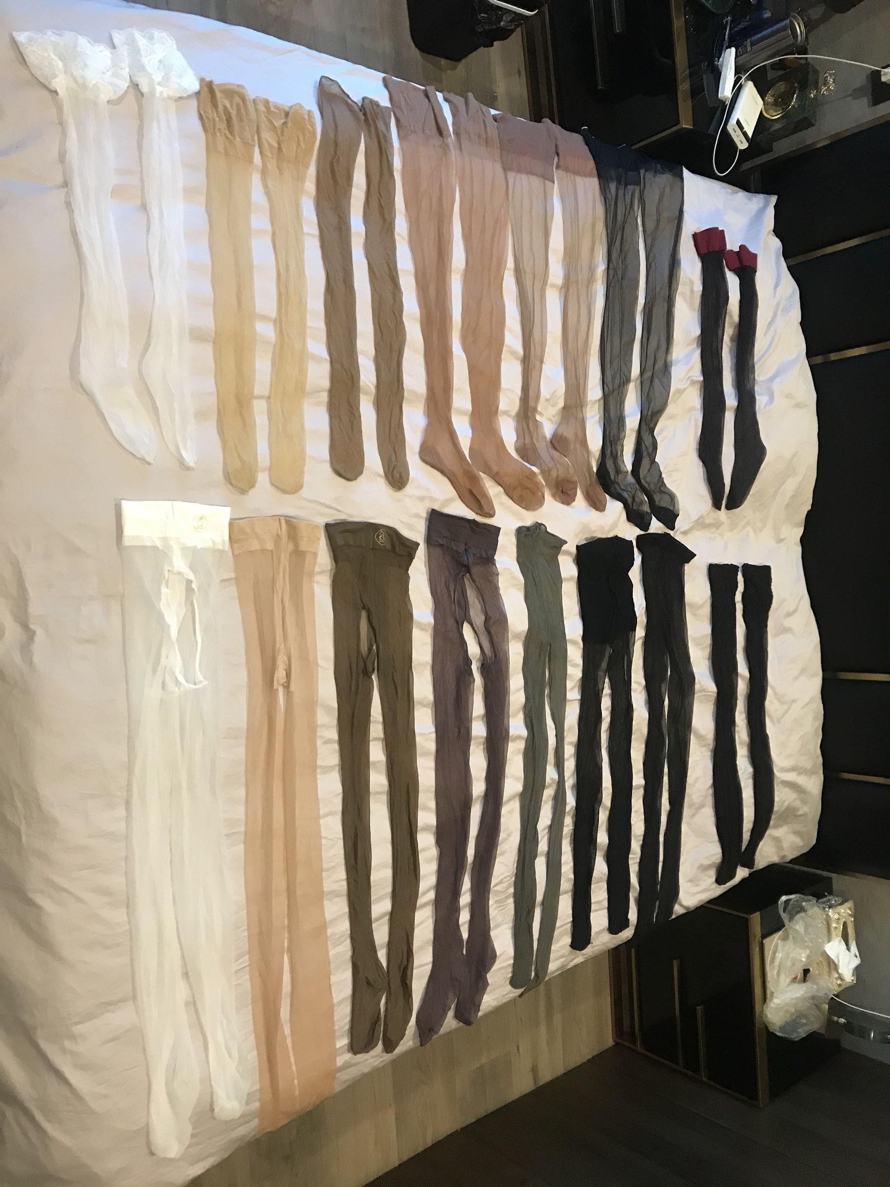 丝足博主麋鹿_Monroe 2020.04.23 丝袜展示 [56P]