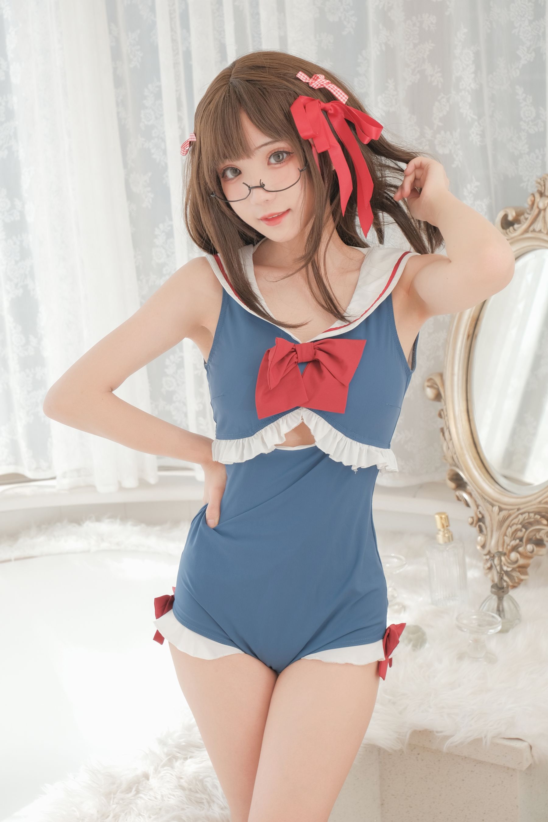 花柒Hana – 白雪姬泳装 [26P]