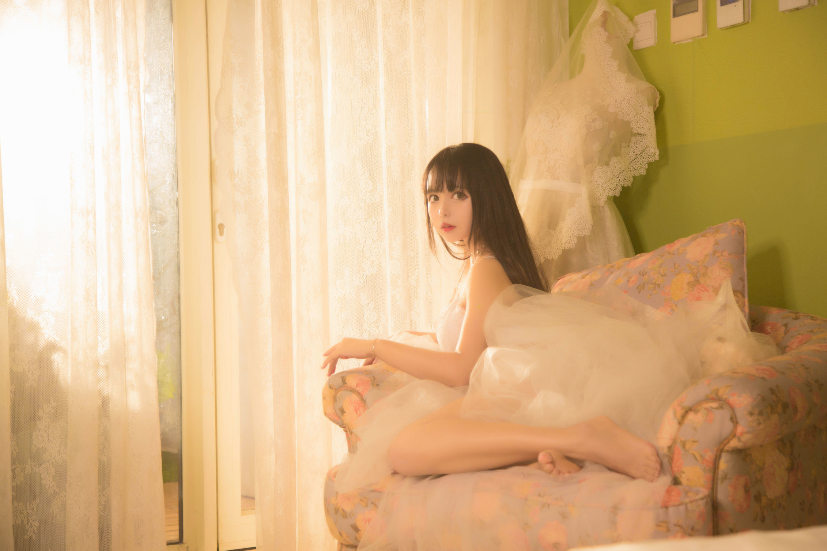 大眼萌妹黑猫猫OvO 少女写真 [26P]