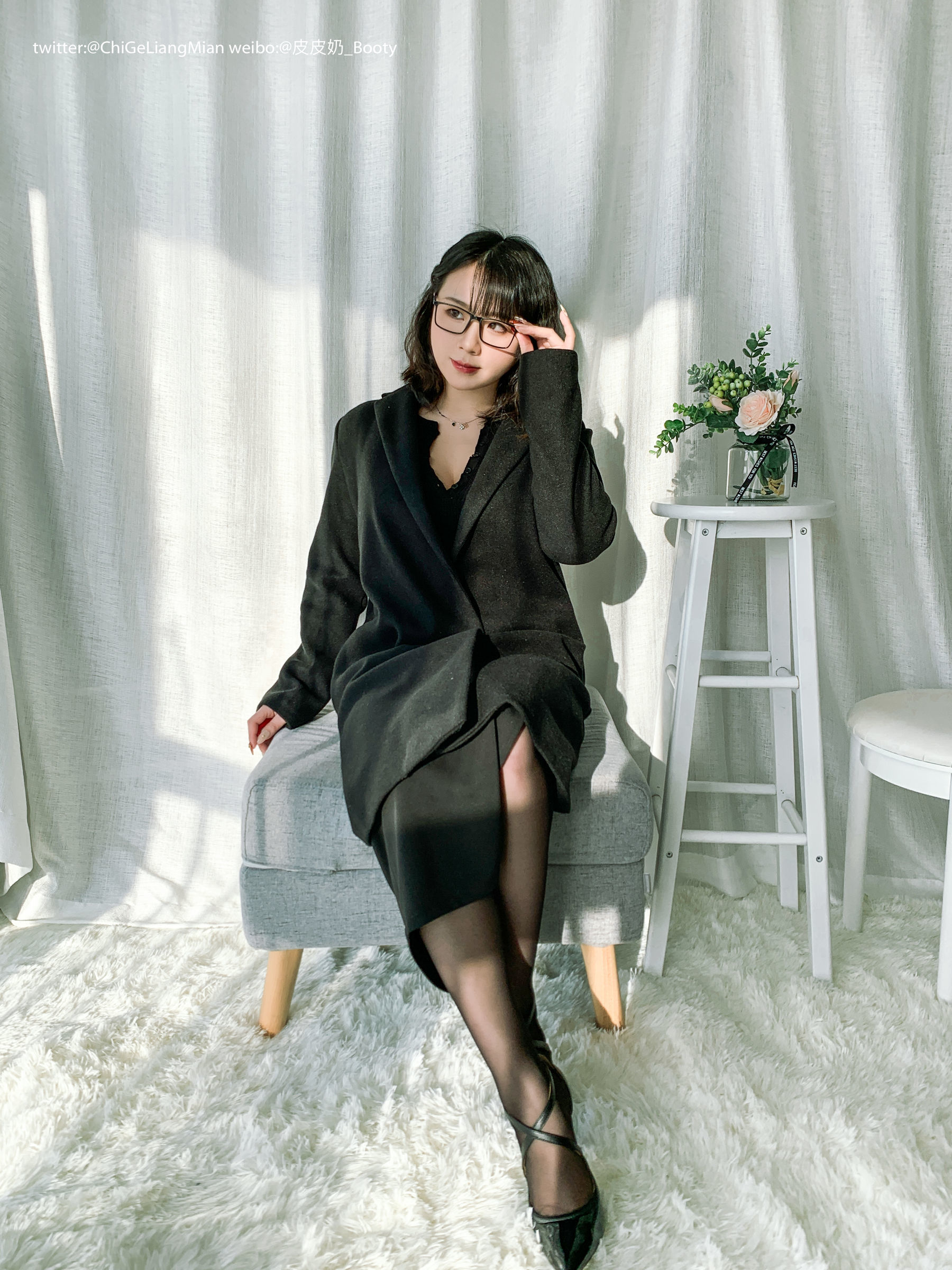 皮皮奶可可爱了啦 黑色OL [120P]