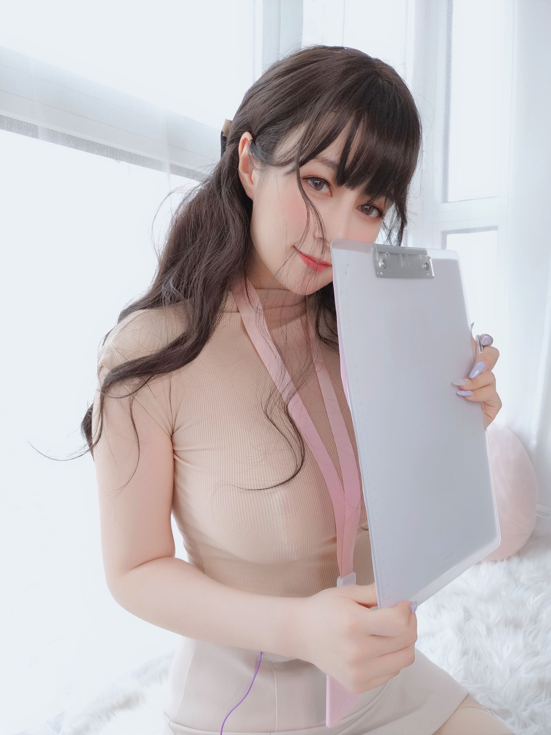 Coser小姐姐白银 – 上司との秘密会議 [22P]