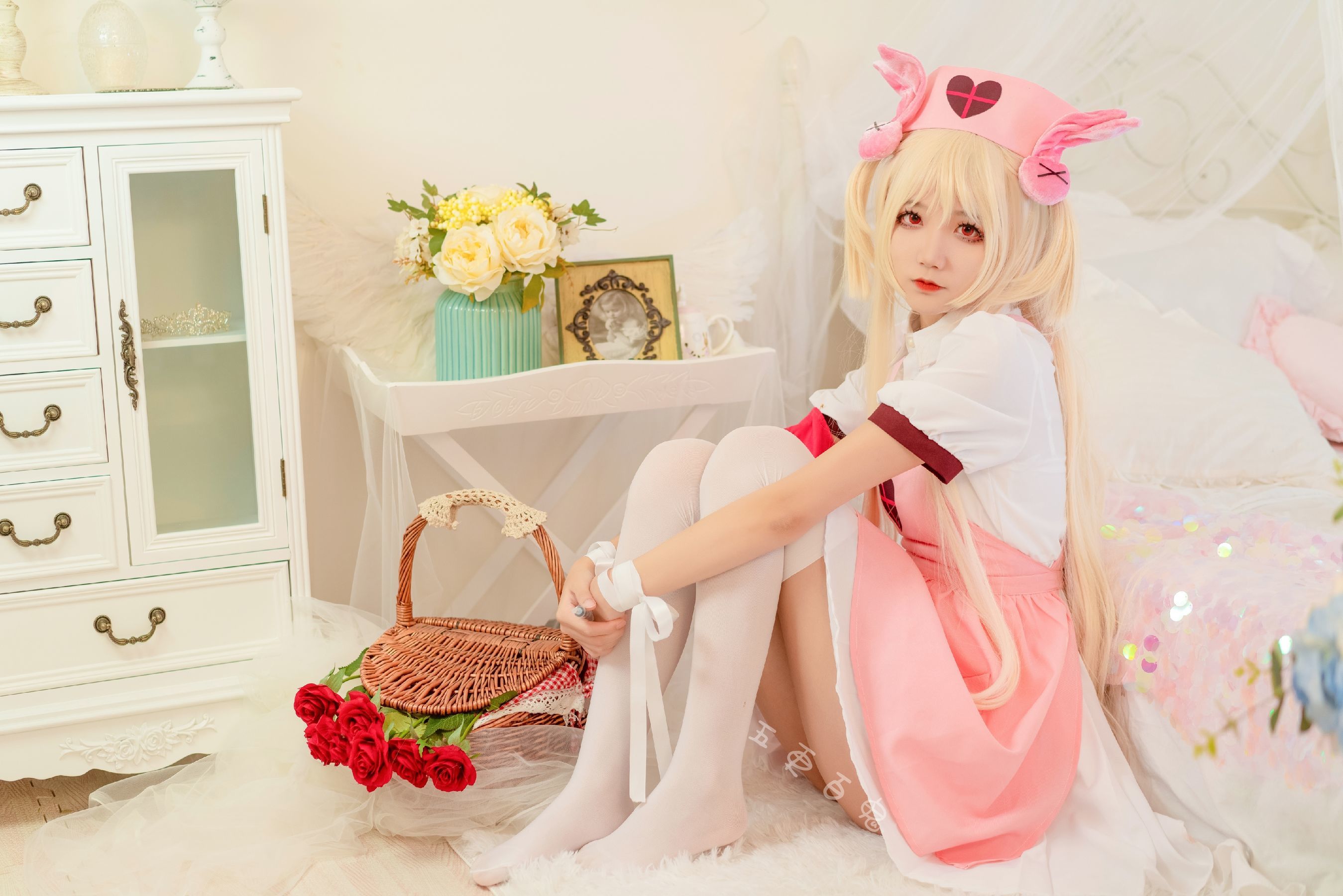 清纯少女五更百鬼 过膝袜 [8P]