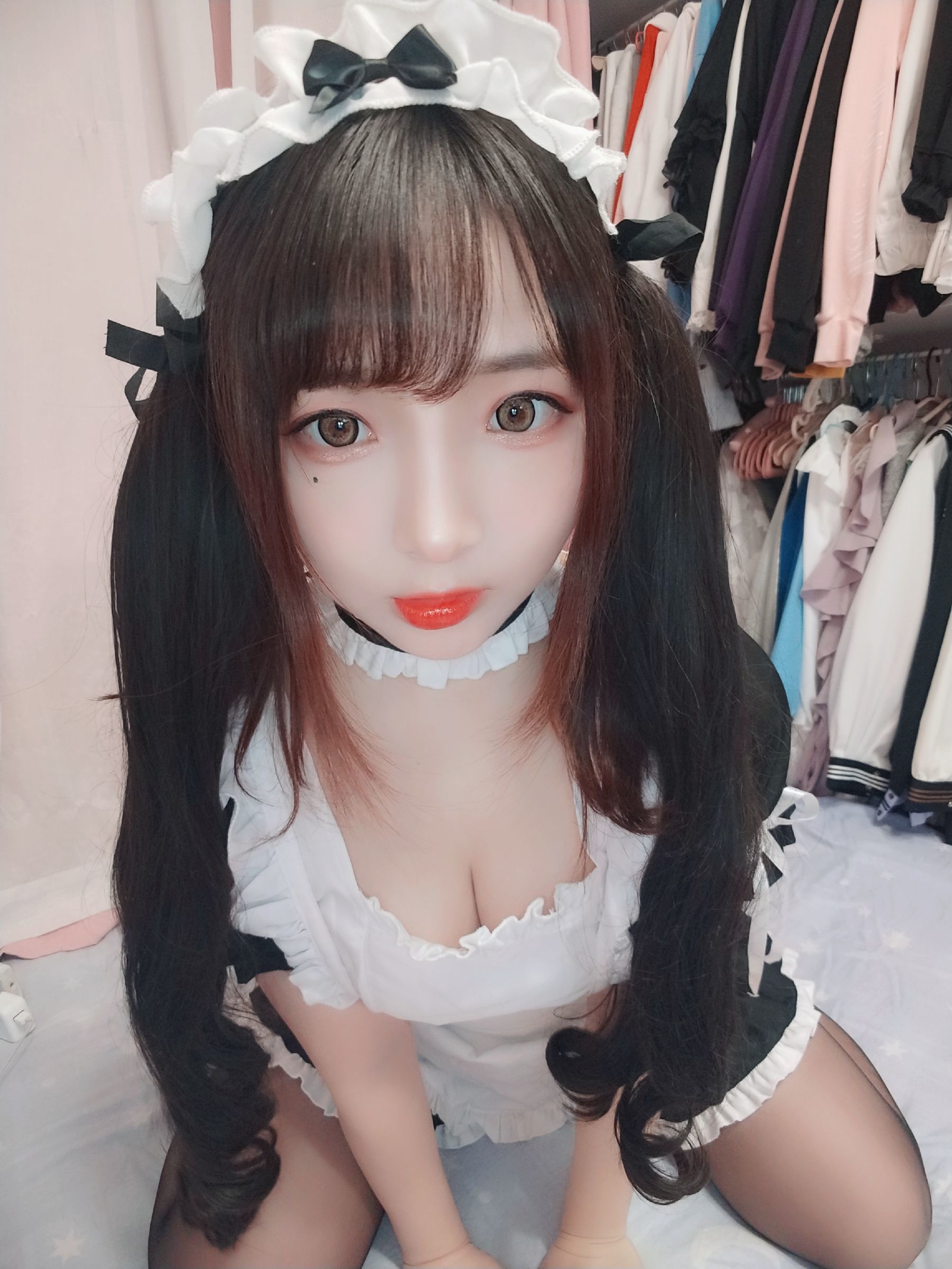 二次元美女古川kagura – 黑丝女仆 [49P]