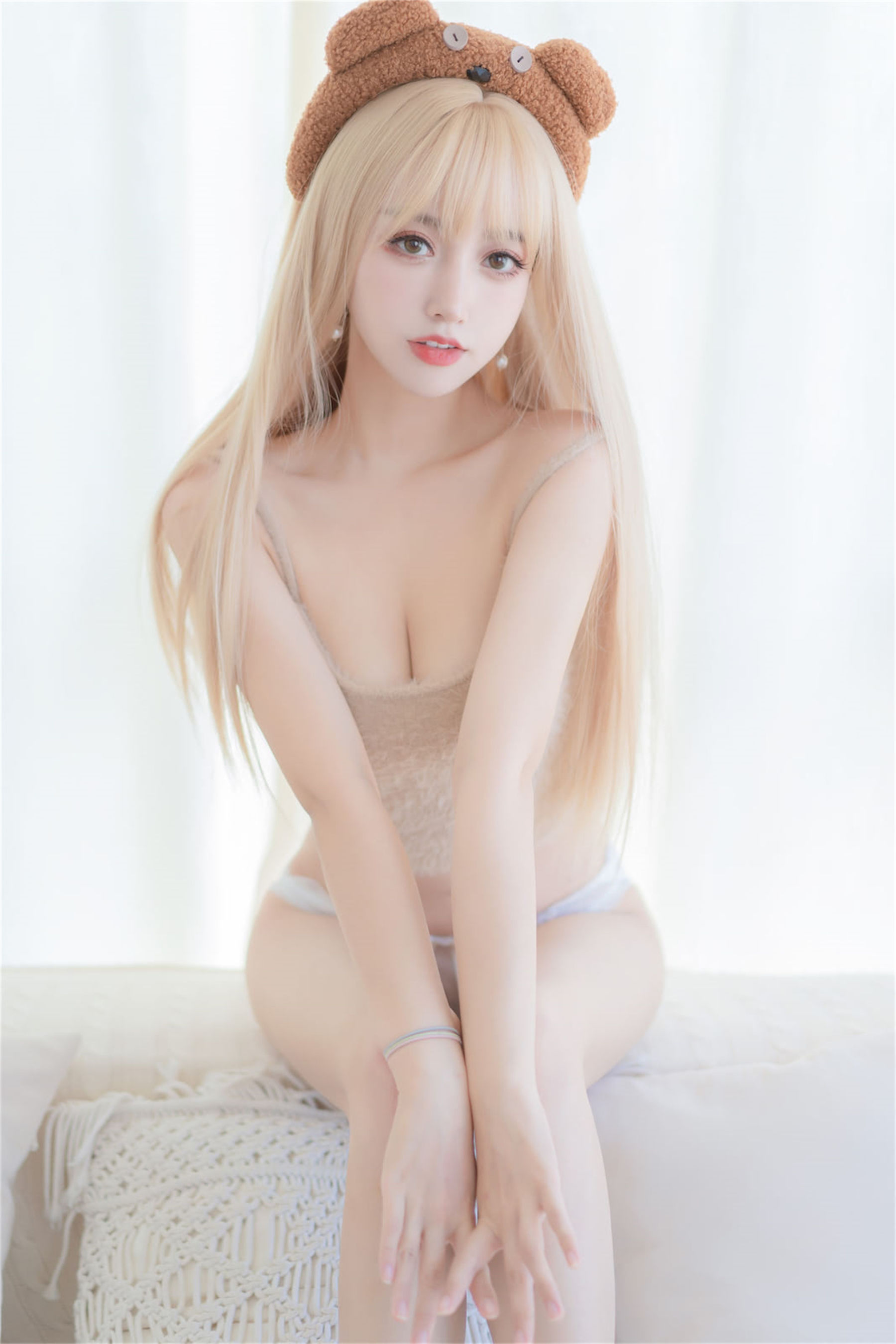 斗鱼米线线sama – 小熊软糖 [66P]