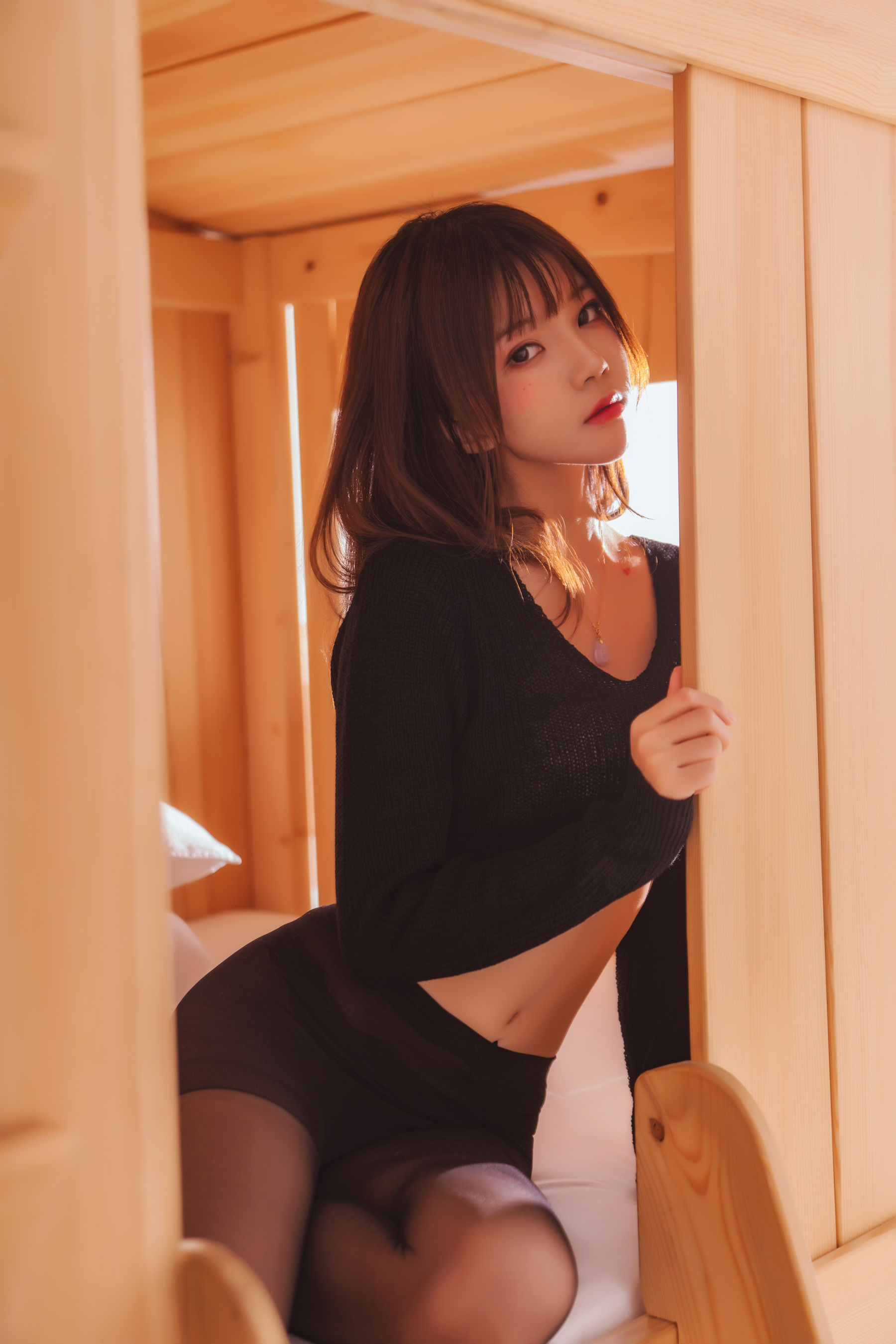 桜桃喵 黑&#038;白 之 性感黑 [32P]