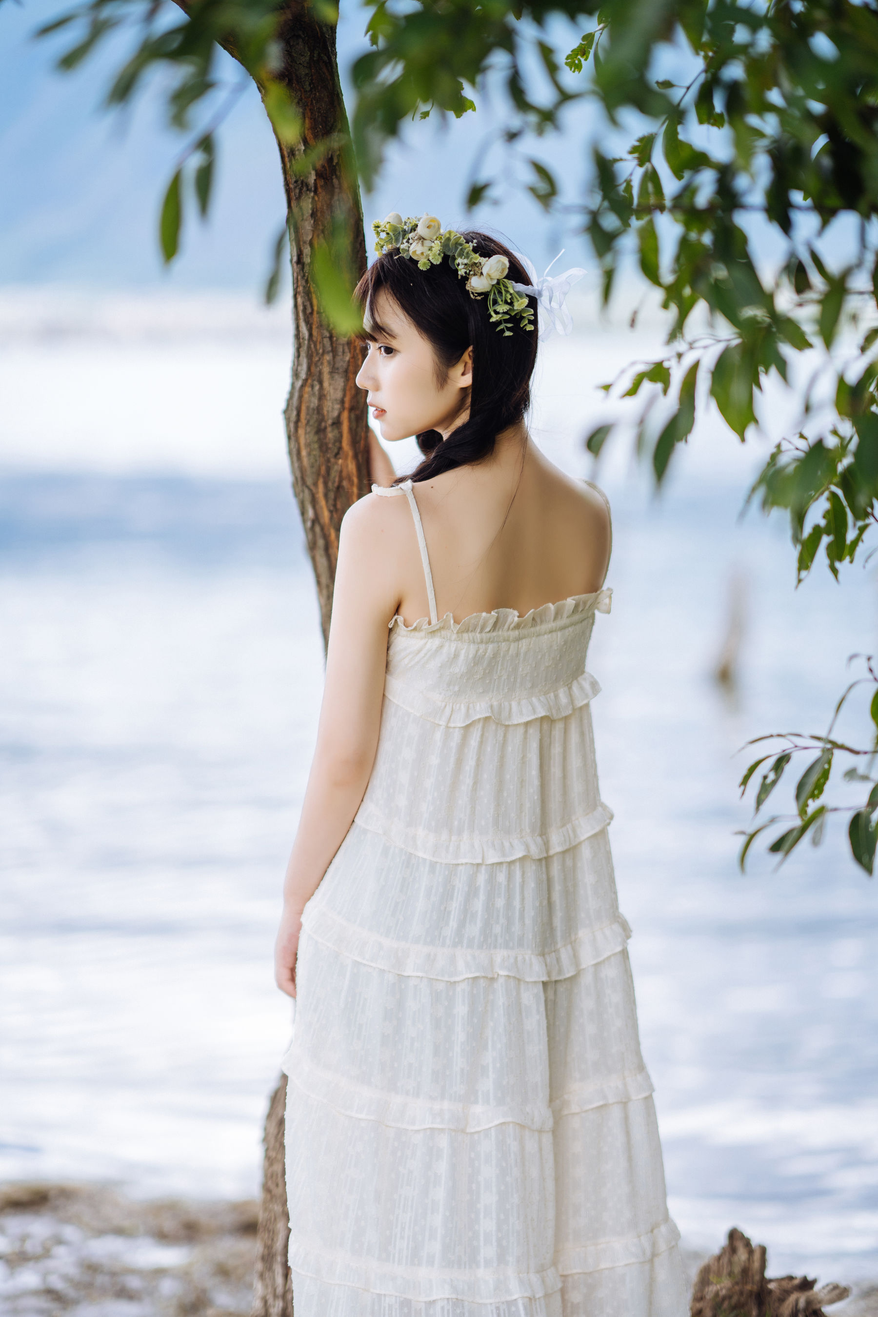 微博福利姬镜酱 – 静夏之花环女孩 [43P]