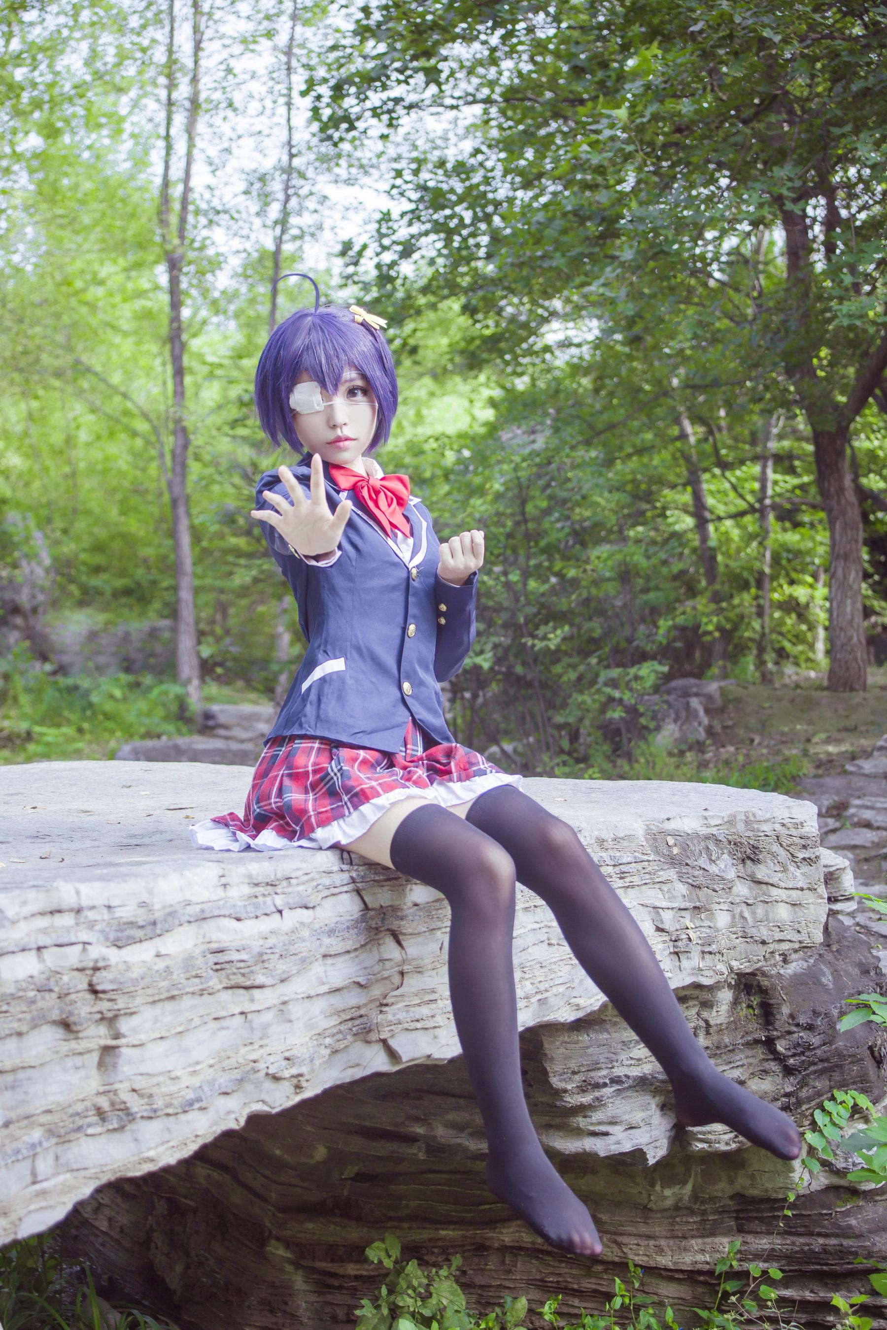 [Cosplay写真] 萌妹白易子教主 – 中二病也要谈恋爱 [10P]