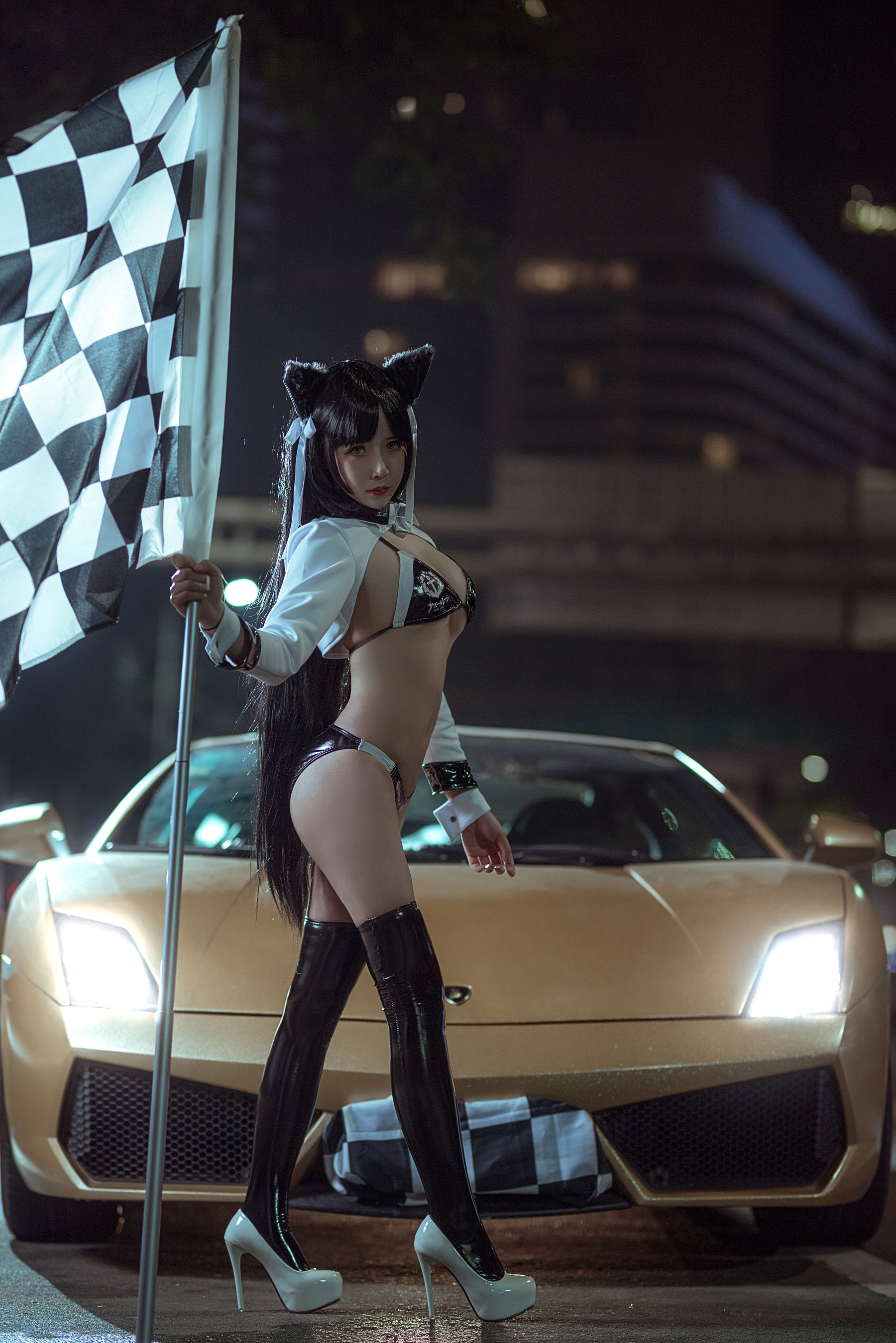 二次元妹子抱走莫子aa 赛车女郎 [23P]