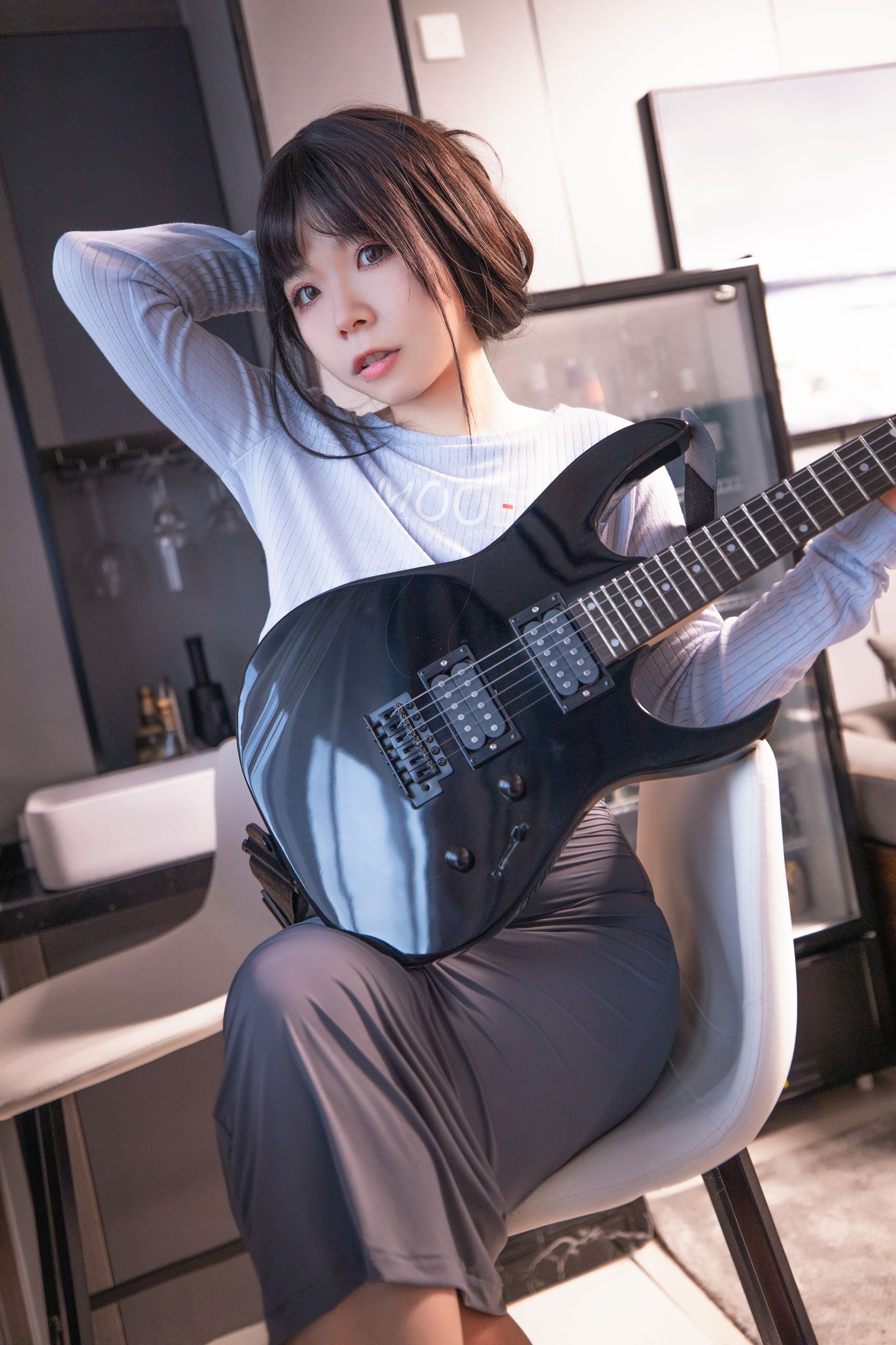 自闭颜球球(无颜小天使wy) – 吉他妹妹 [38P]