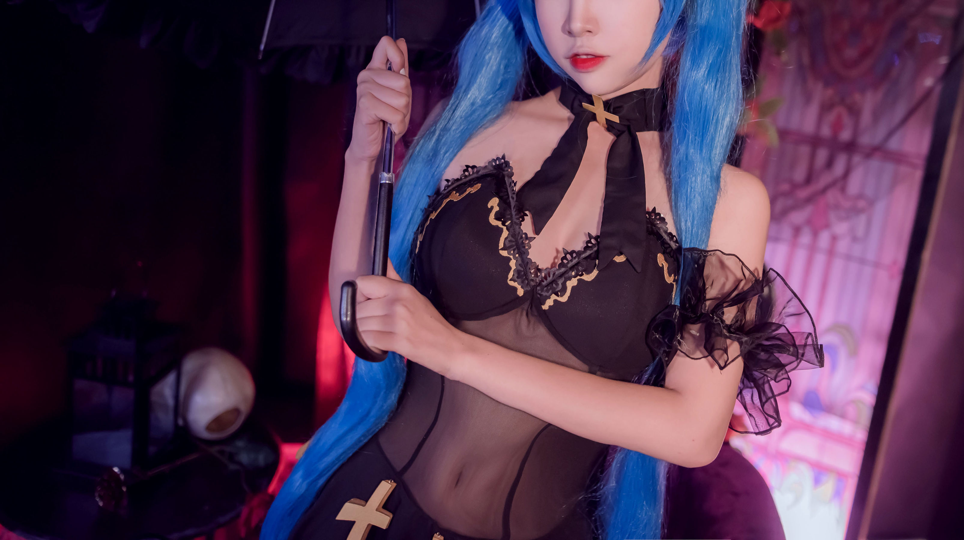 [Cosplay写真] 人气Coser二佐Nisa – 初音 [29P]