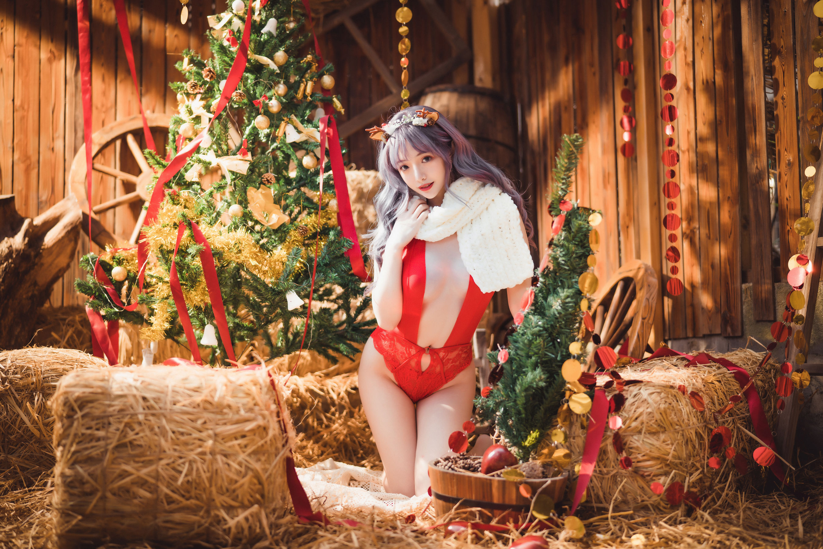 动漫博主雯妹 – 2020圣诞 [30P]