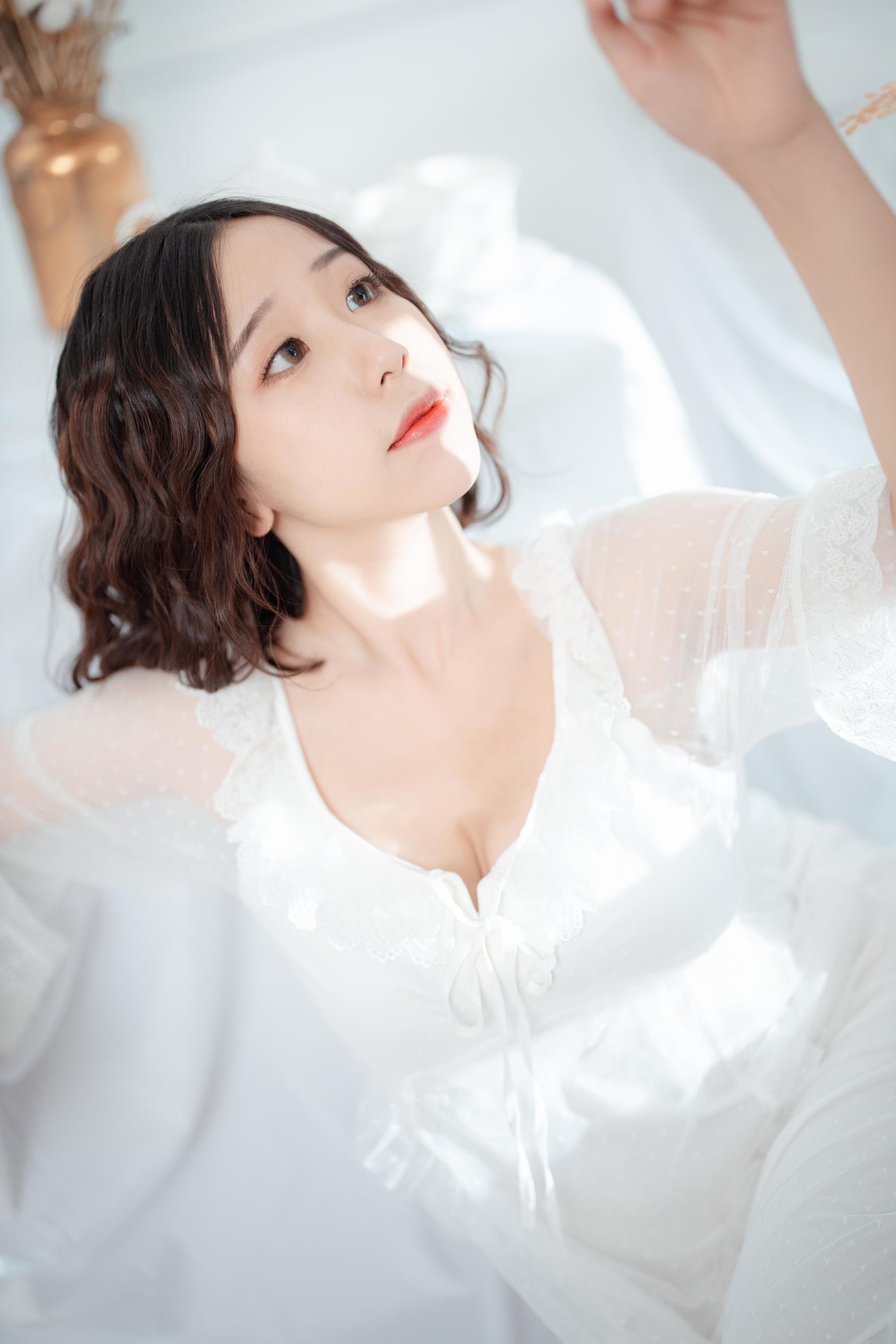 动漫博主穆零Mu0 – 睡衣 [23P]