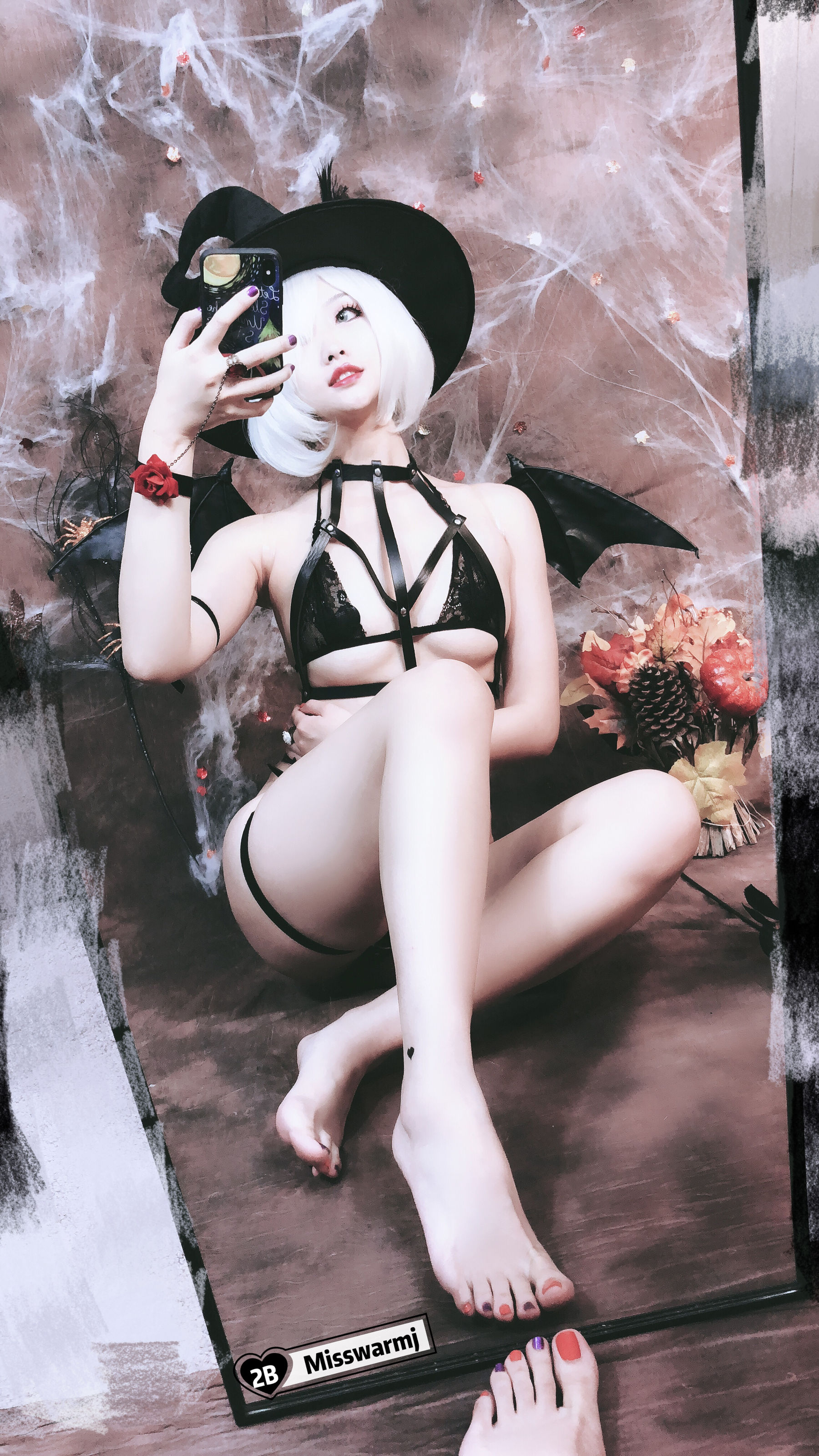MisswarmJ – Halloween 2B [18P]