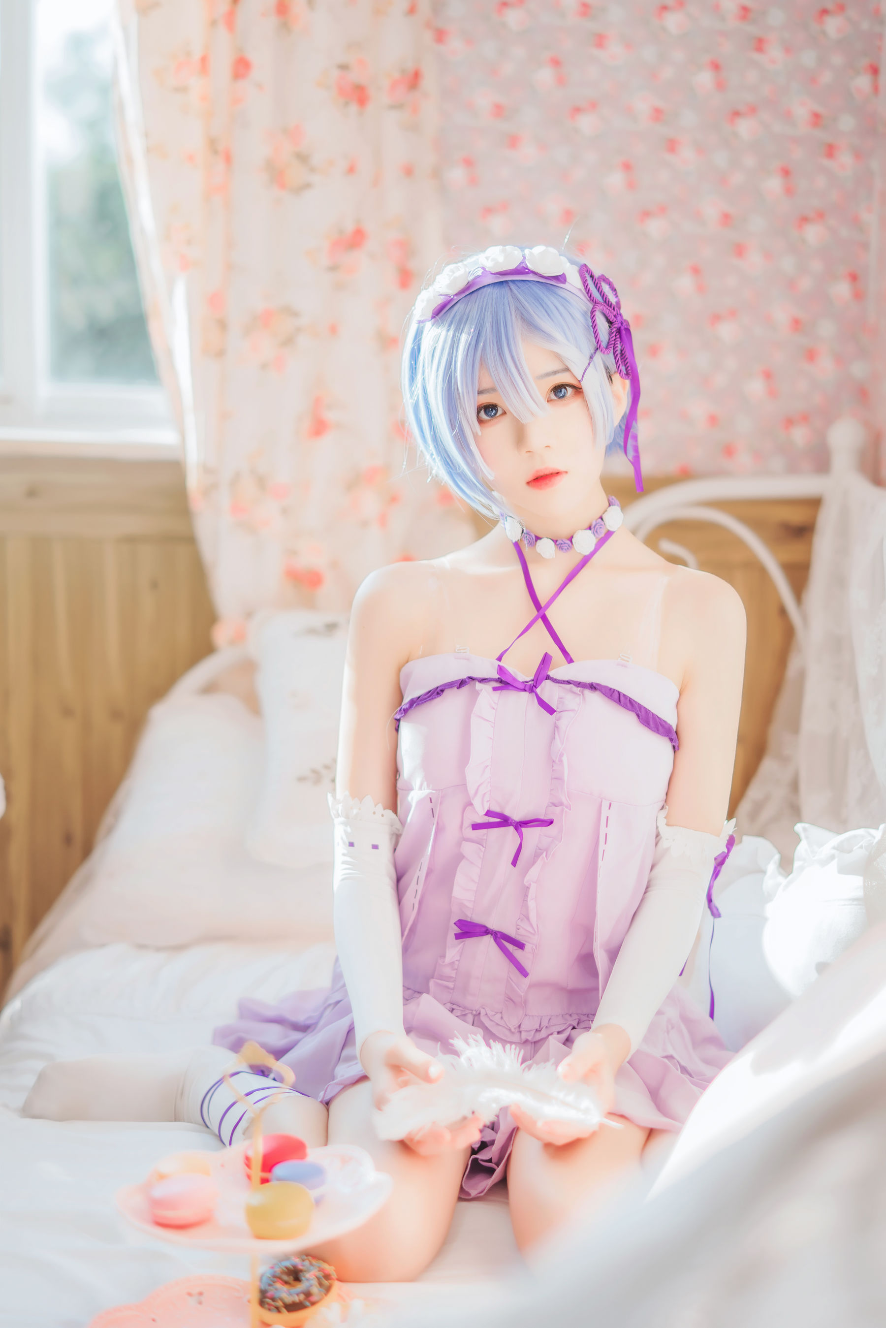 [Cosplay写真] 桜桃喵 – 蕾姆小睡裙 [40P]