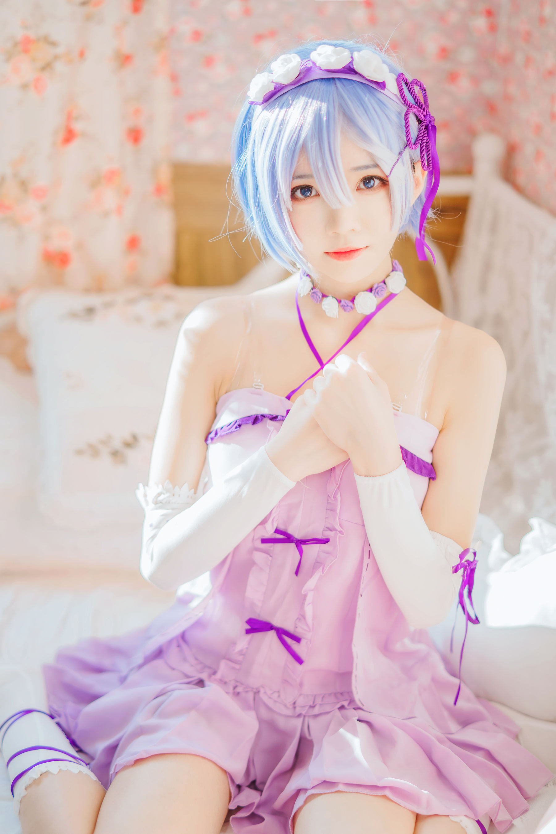[Cosplay写真] 桜桃喵 – 蕾姆小睡裙 [40P]