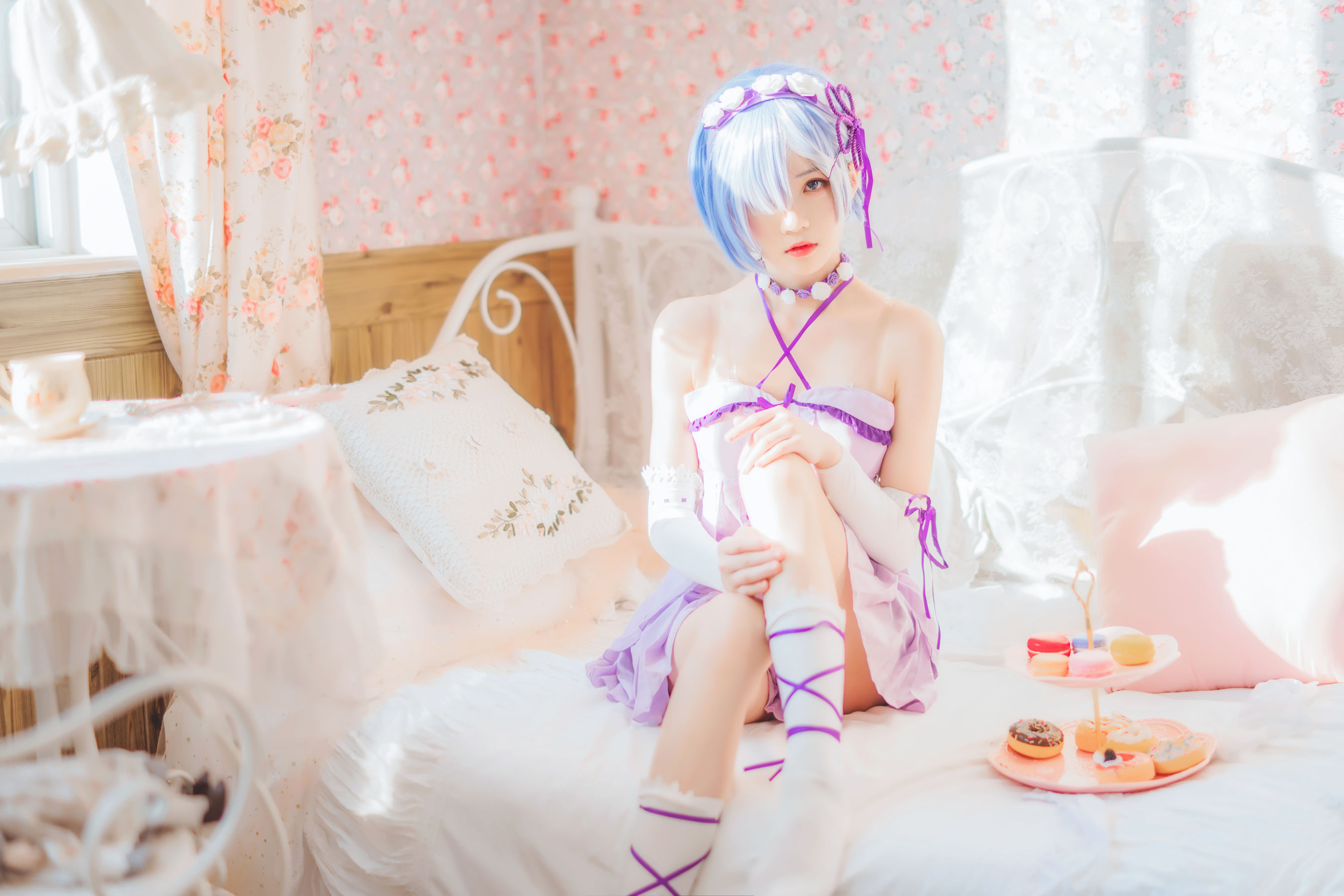 [Cosplay写真] 桜桃喵 – 蕾姆小睡裙 [40P]