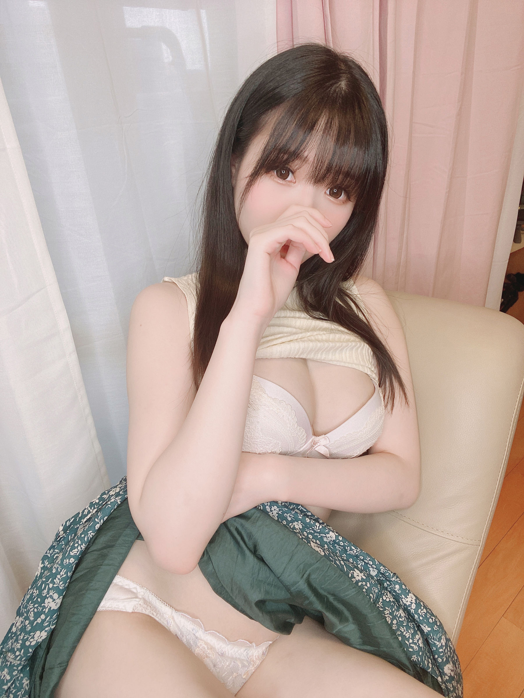 微博妹纸霜月shimo – お疲れ様でした！ [10P]