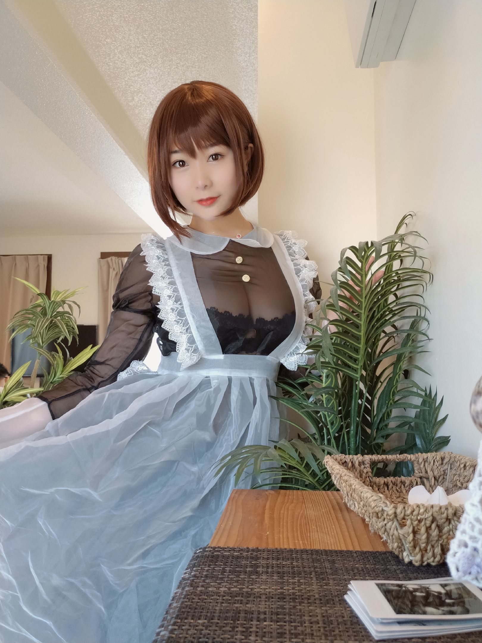 性感Coser三刀刀Miido 透明女仆 [32P]