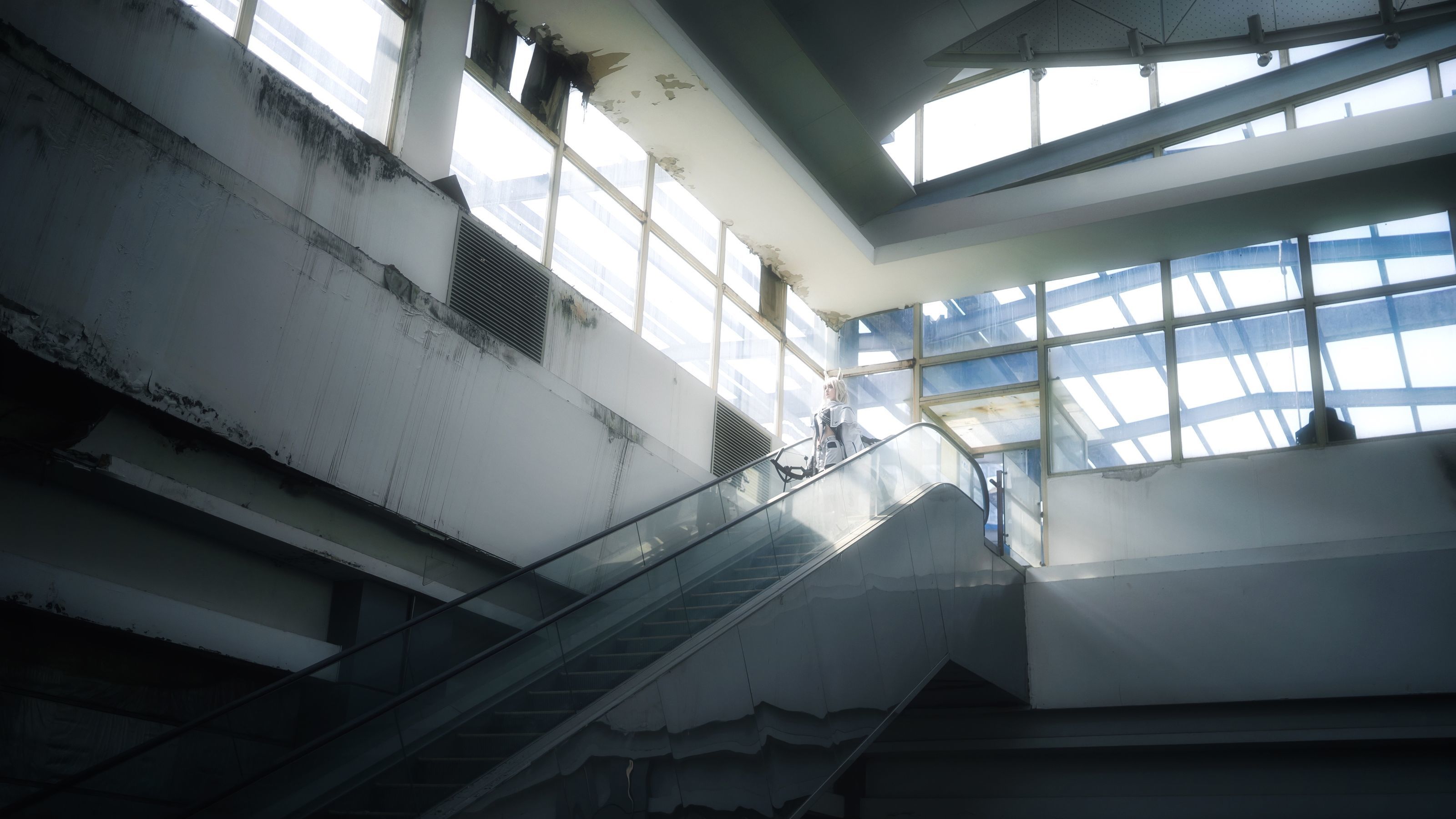 动漫博主南桃Momoko 白金常服 [17P]