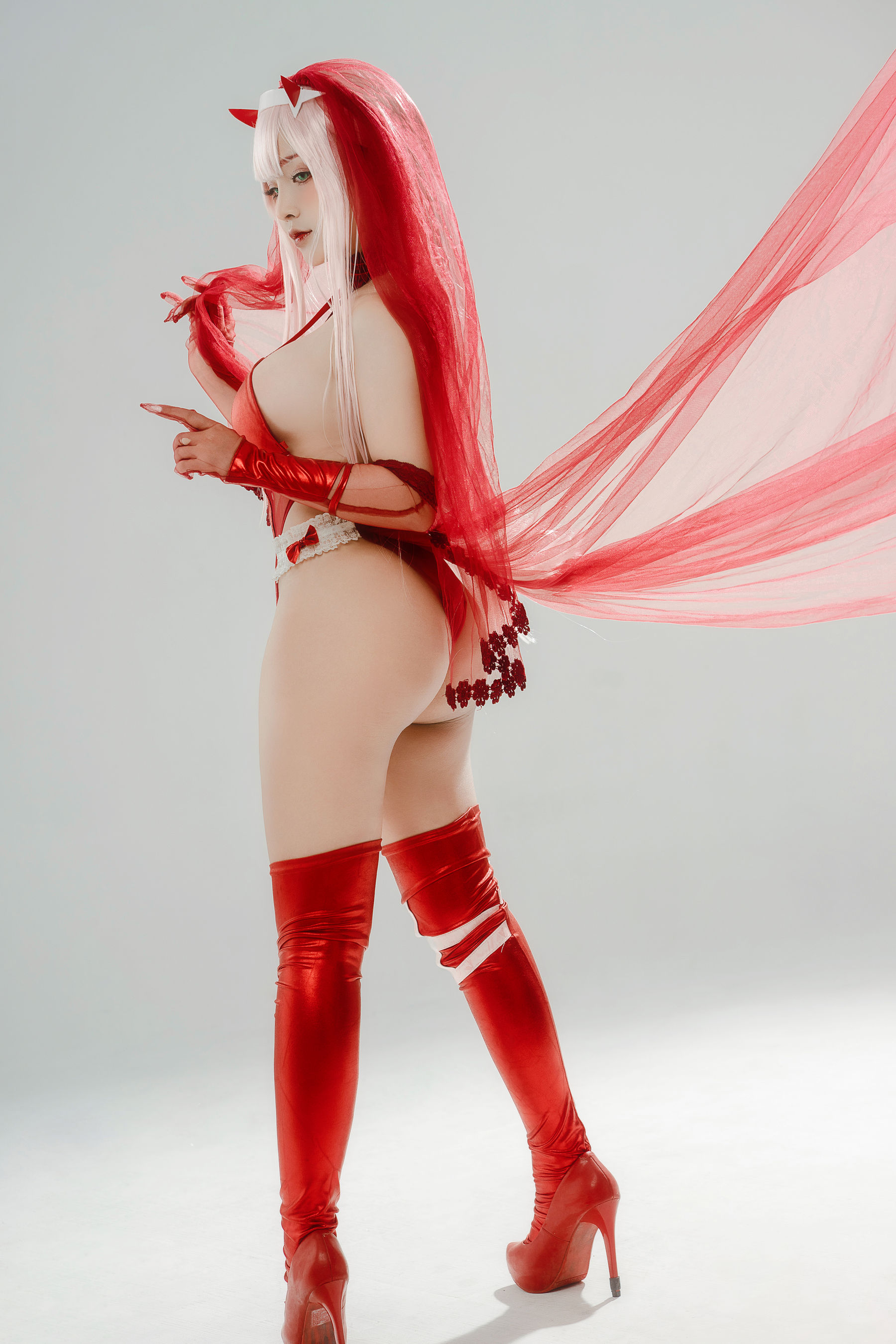 Sayo Momo – Zero Two Wedding Dress [21P]