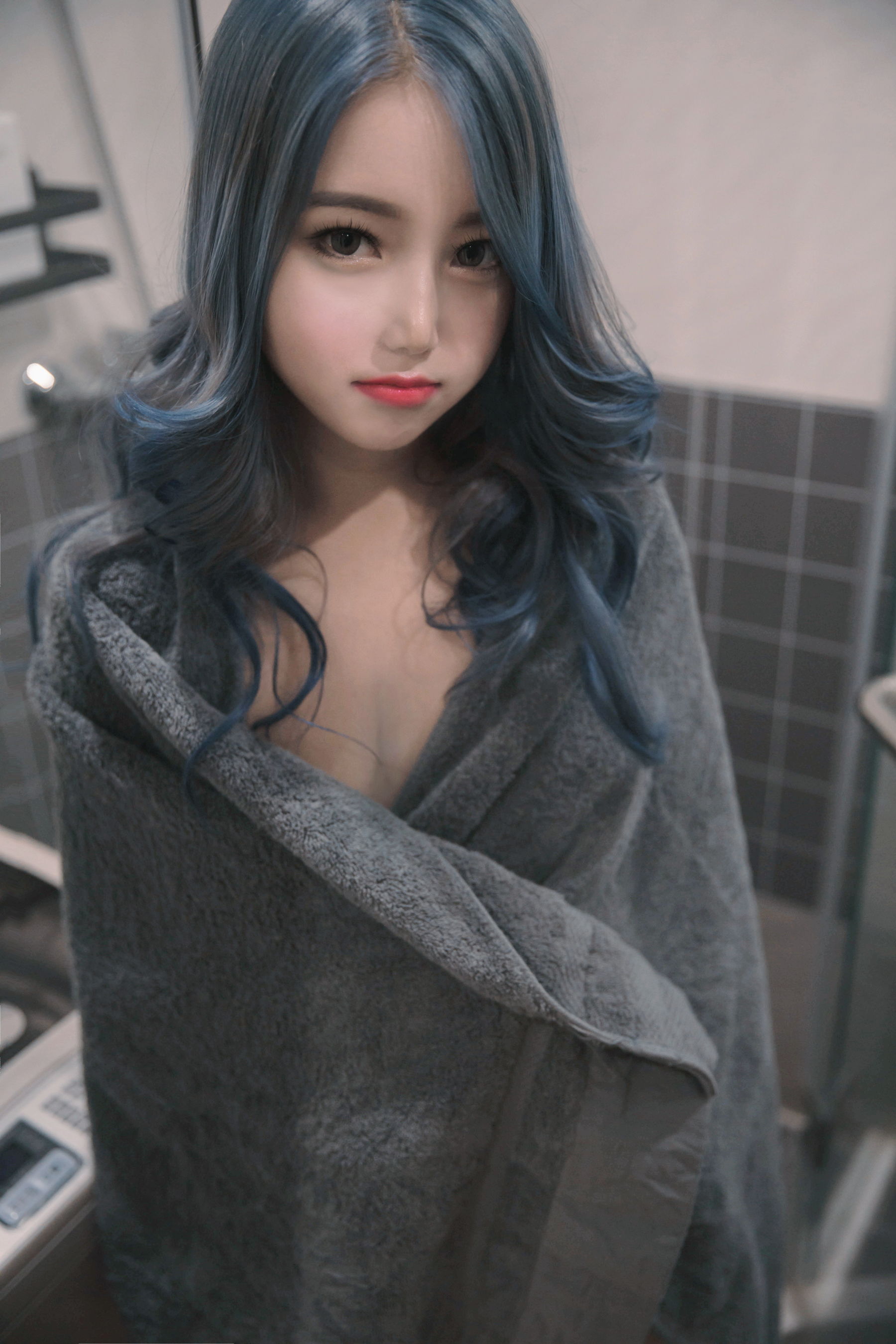 eloise软软 – 浴烟欲雾 [13P]