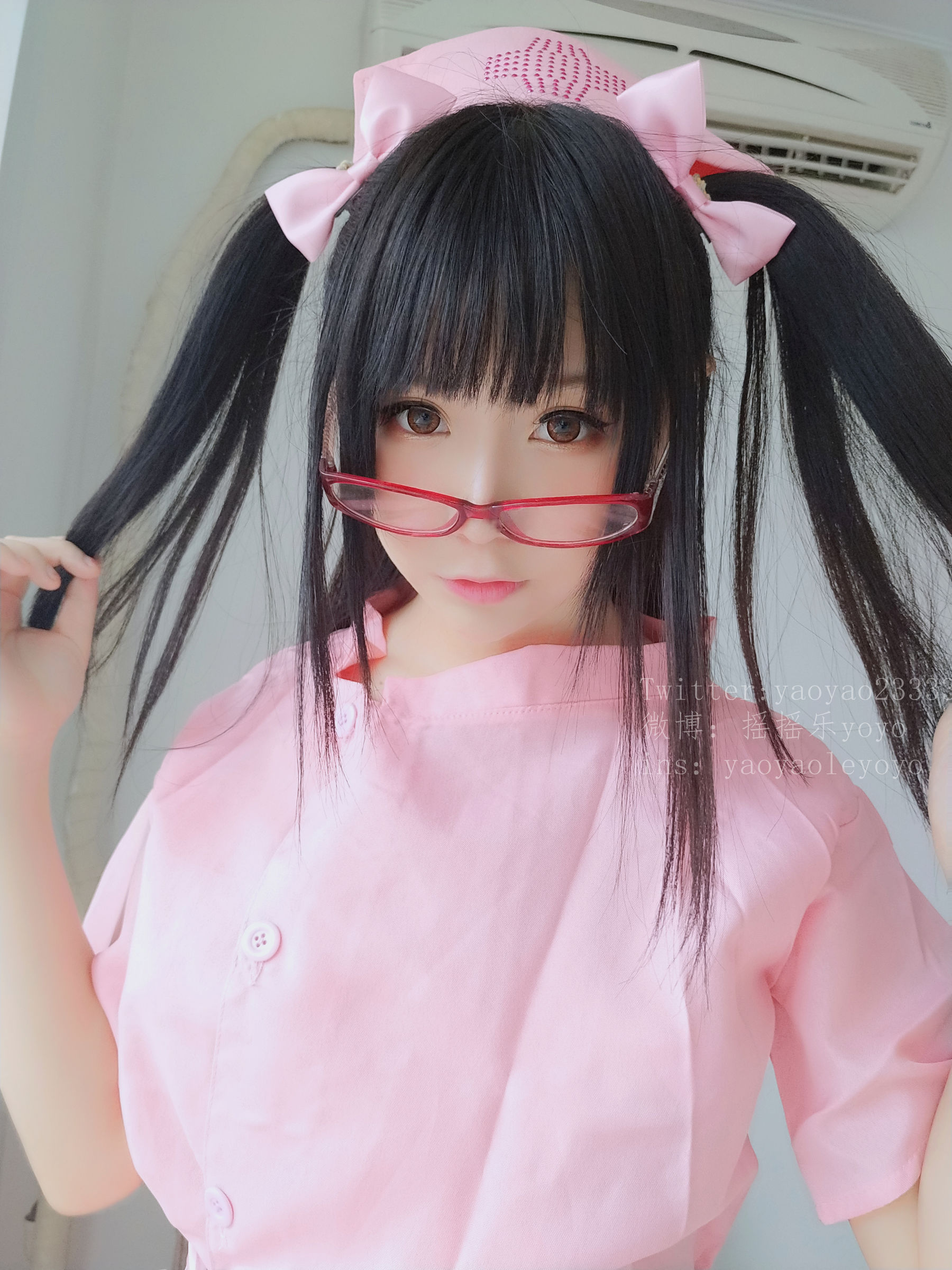 萌妹子Coser摇摇乐yoyo 可爱粉色护士 [101P]