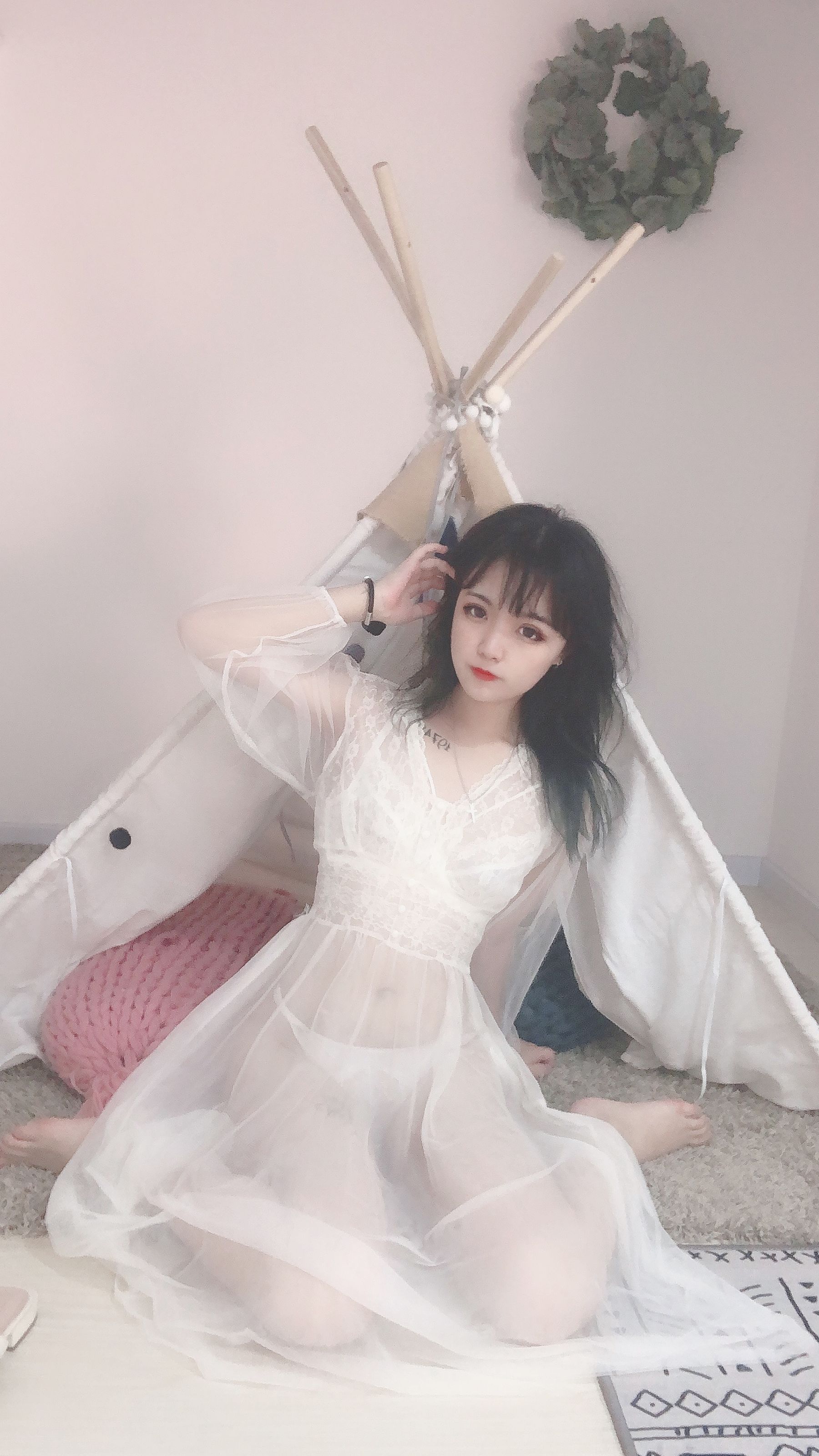 安妮 – 白色纱裙 [34P]