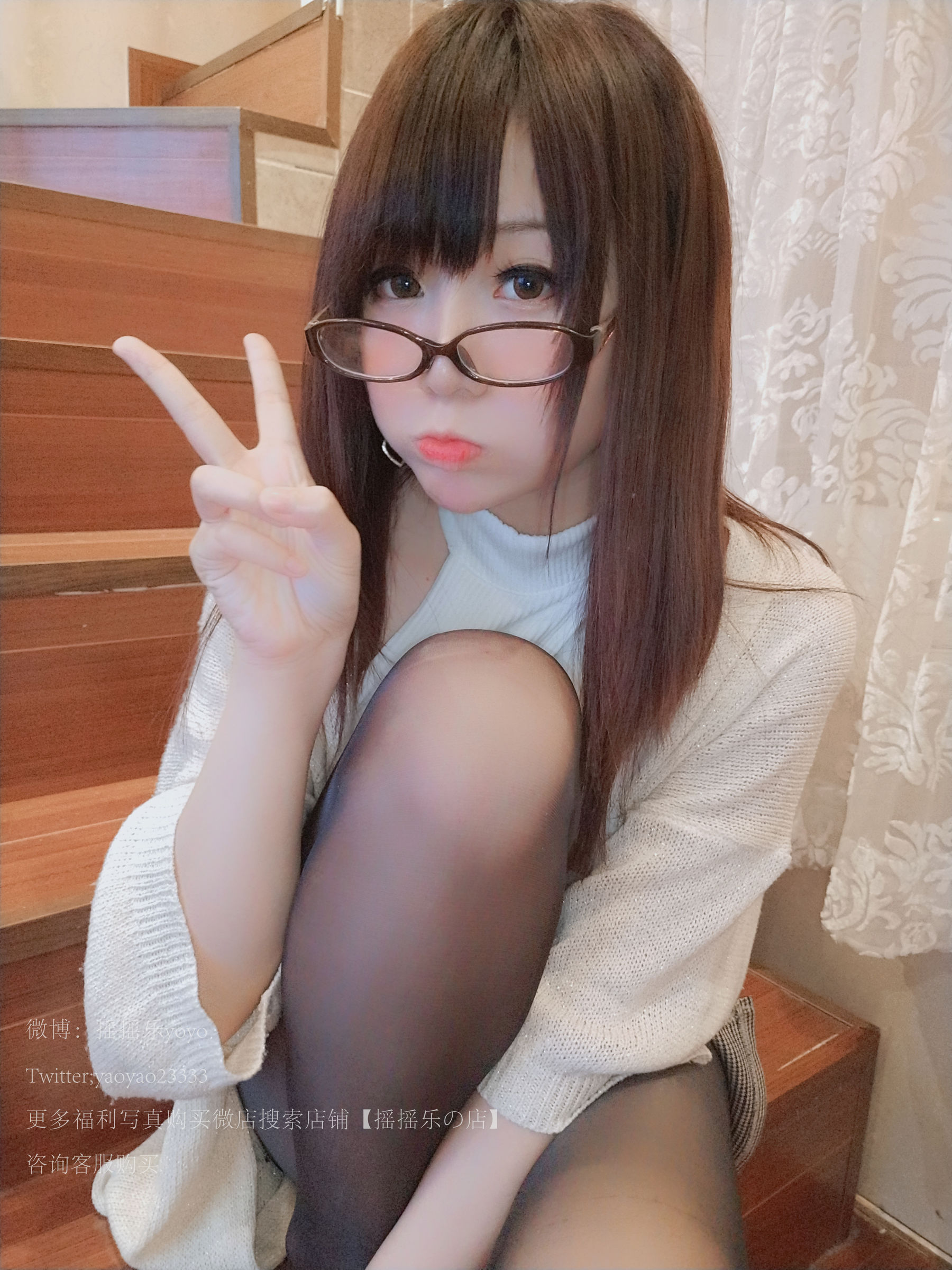 [萝莉COS] 摇摇乐yoyo – 御姐向！ [120P]