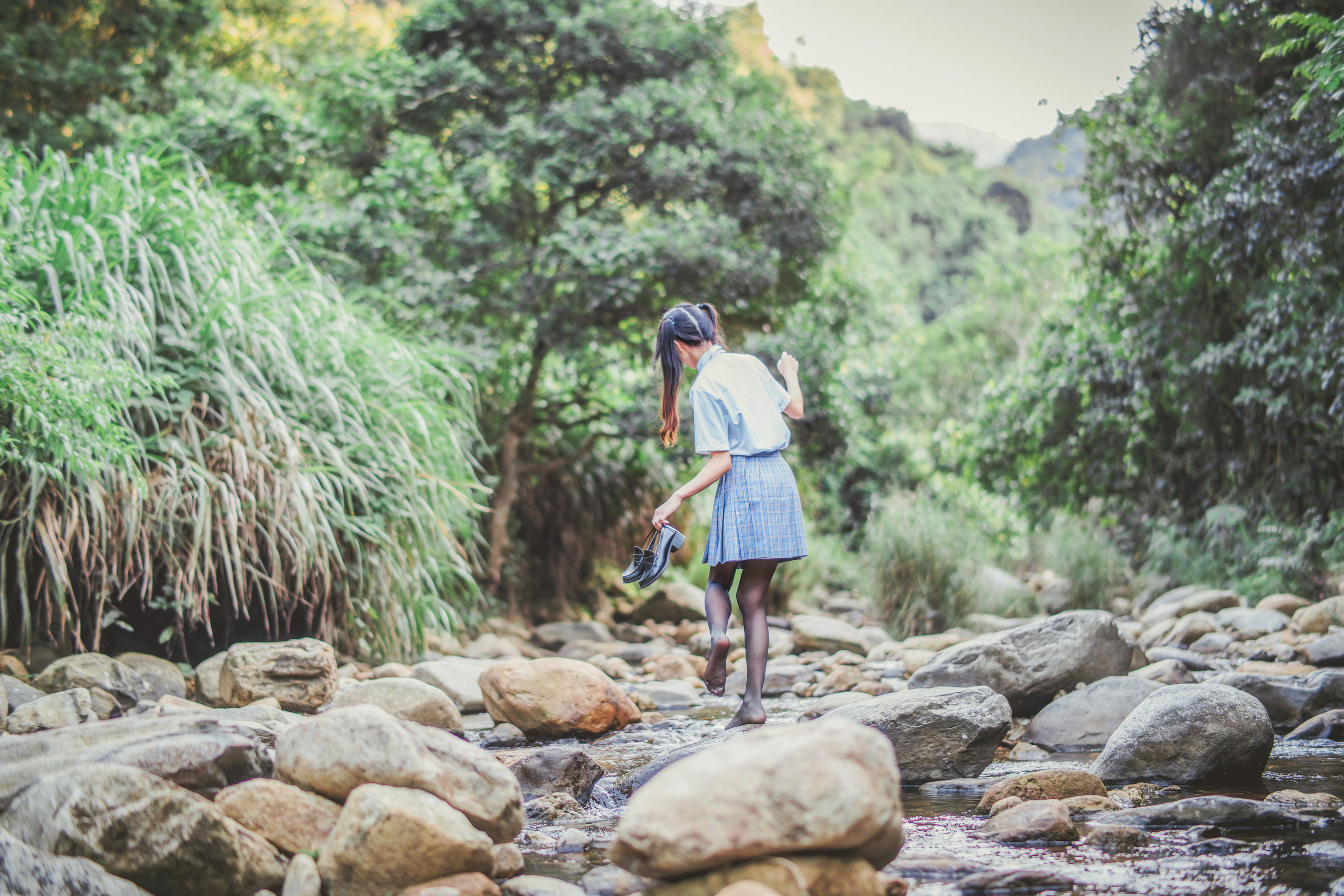 [萝莉COS] 桜桃喵《校服少女COSPLAY湿身系列》 [75P]