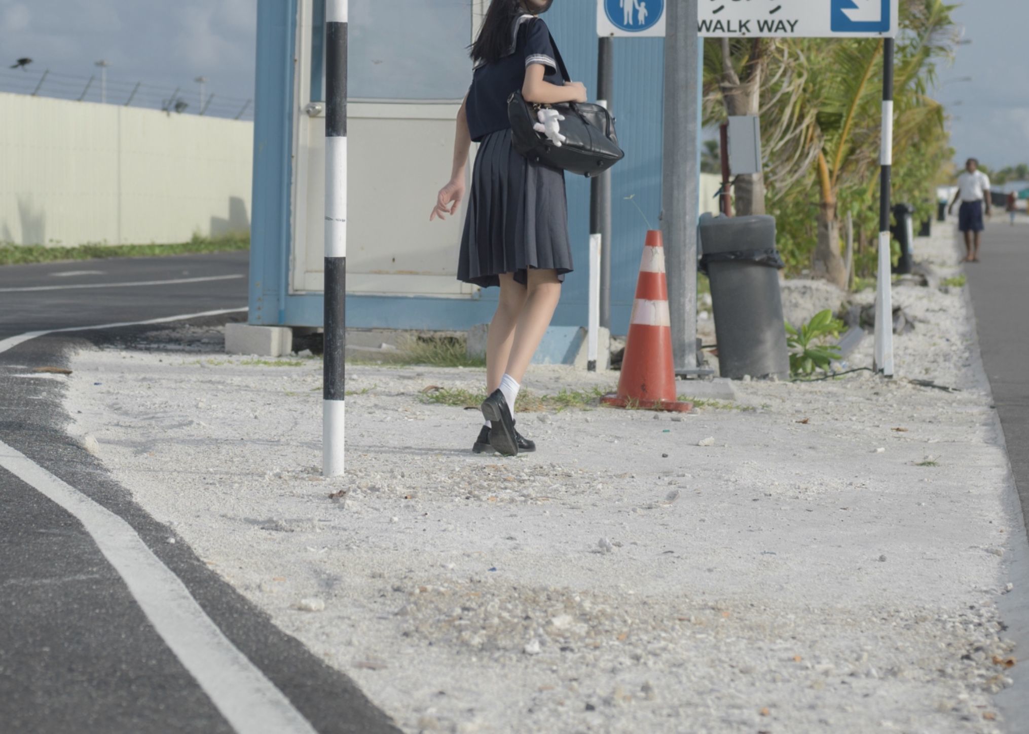 动漫博主南桃Momoko – 蓝jk [12P]