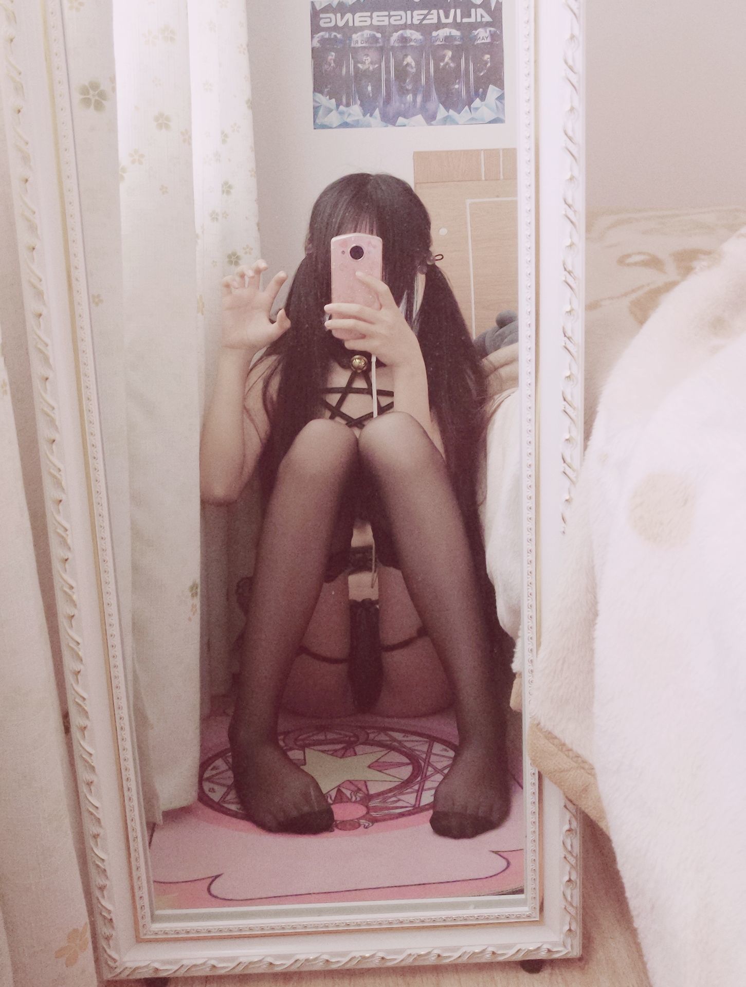 清纯少女五更百鬼 小恶魔 [19P]