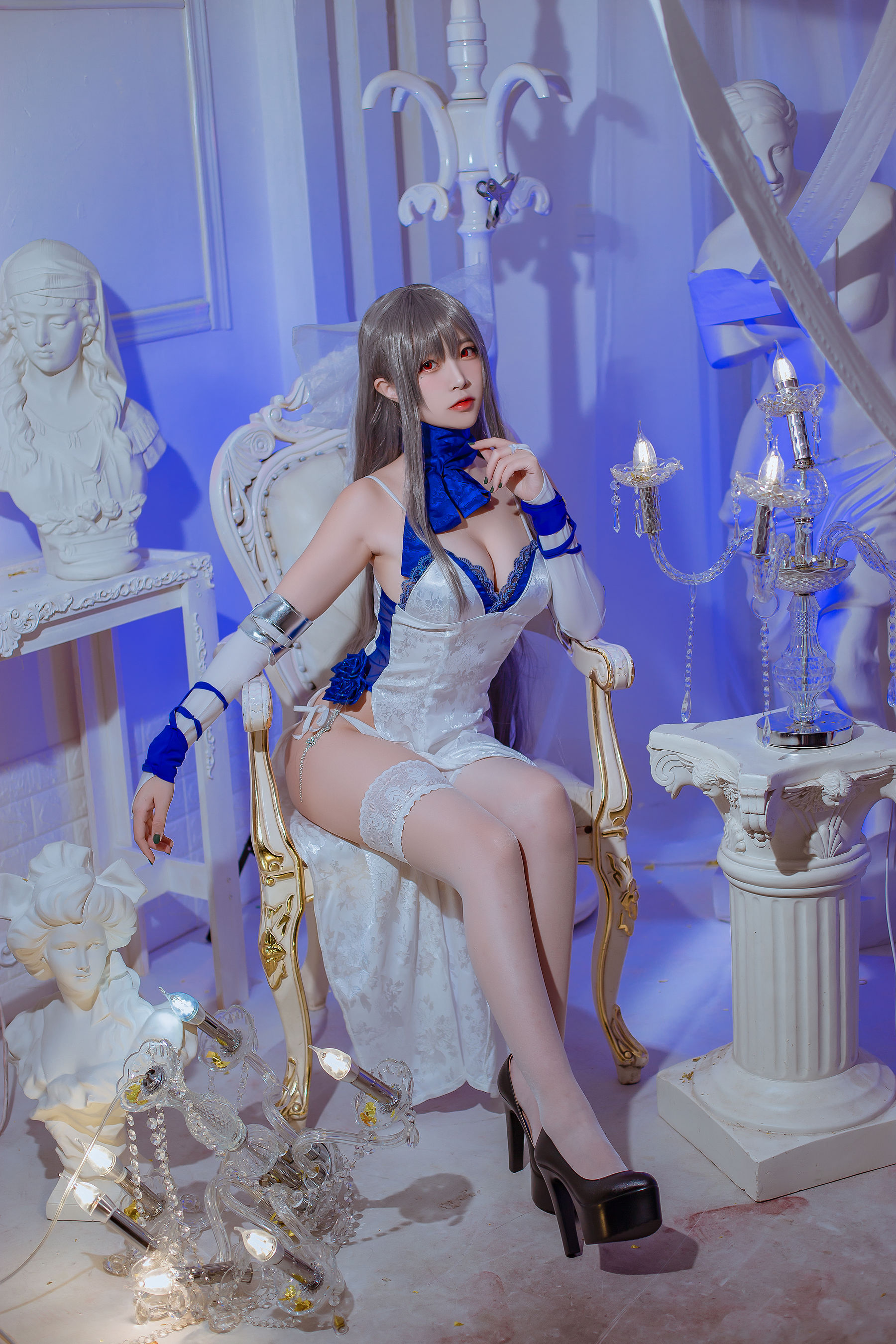 动漫博主雯妹 – PET [30P]