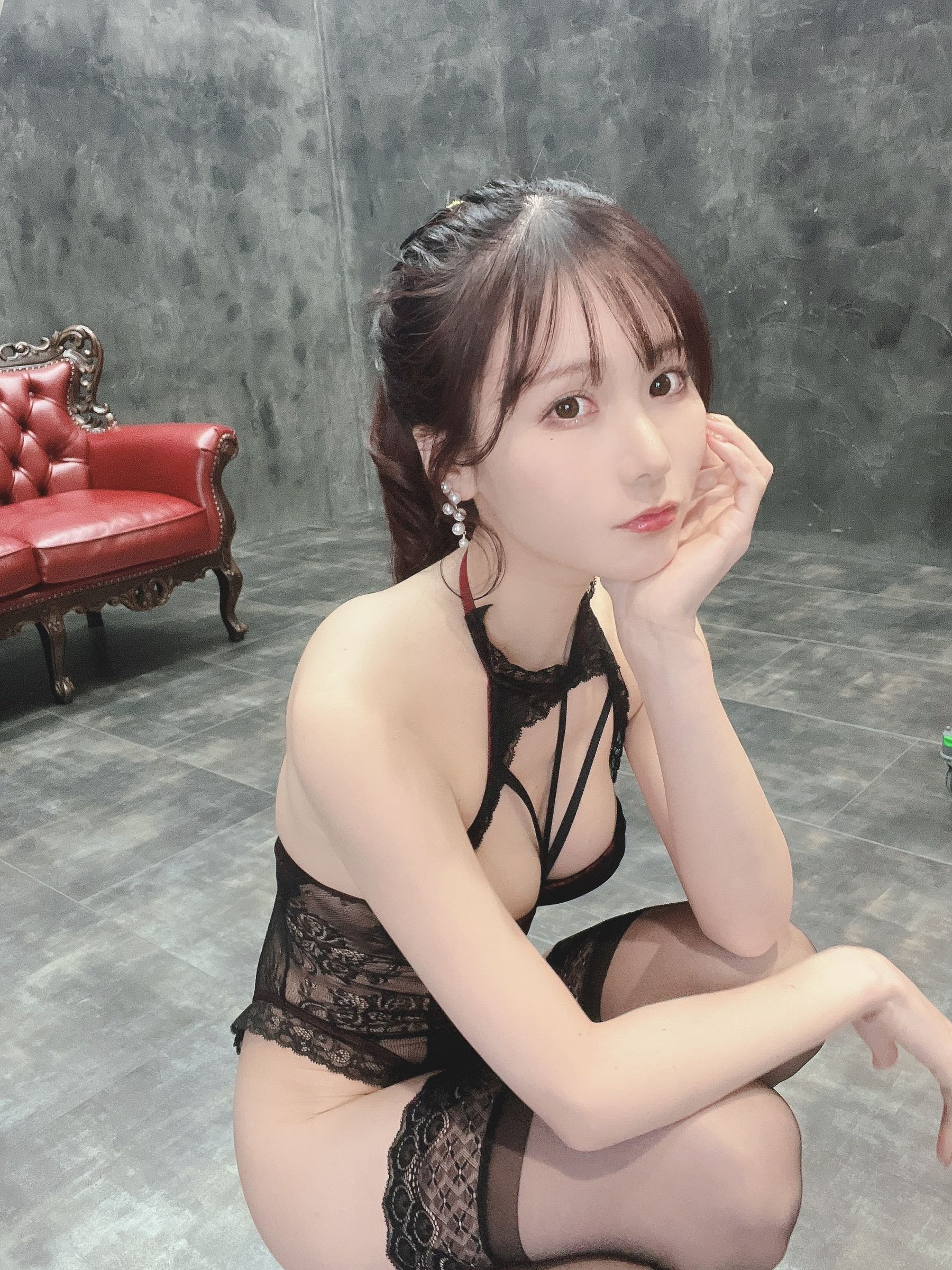 日本甜美COSERけんけん[fantia] 2022.05 黒レース水着 [18P]