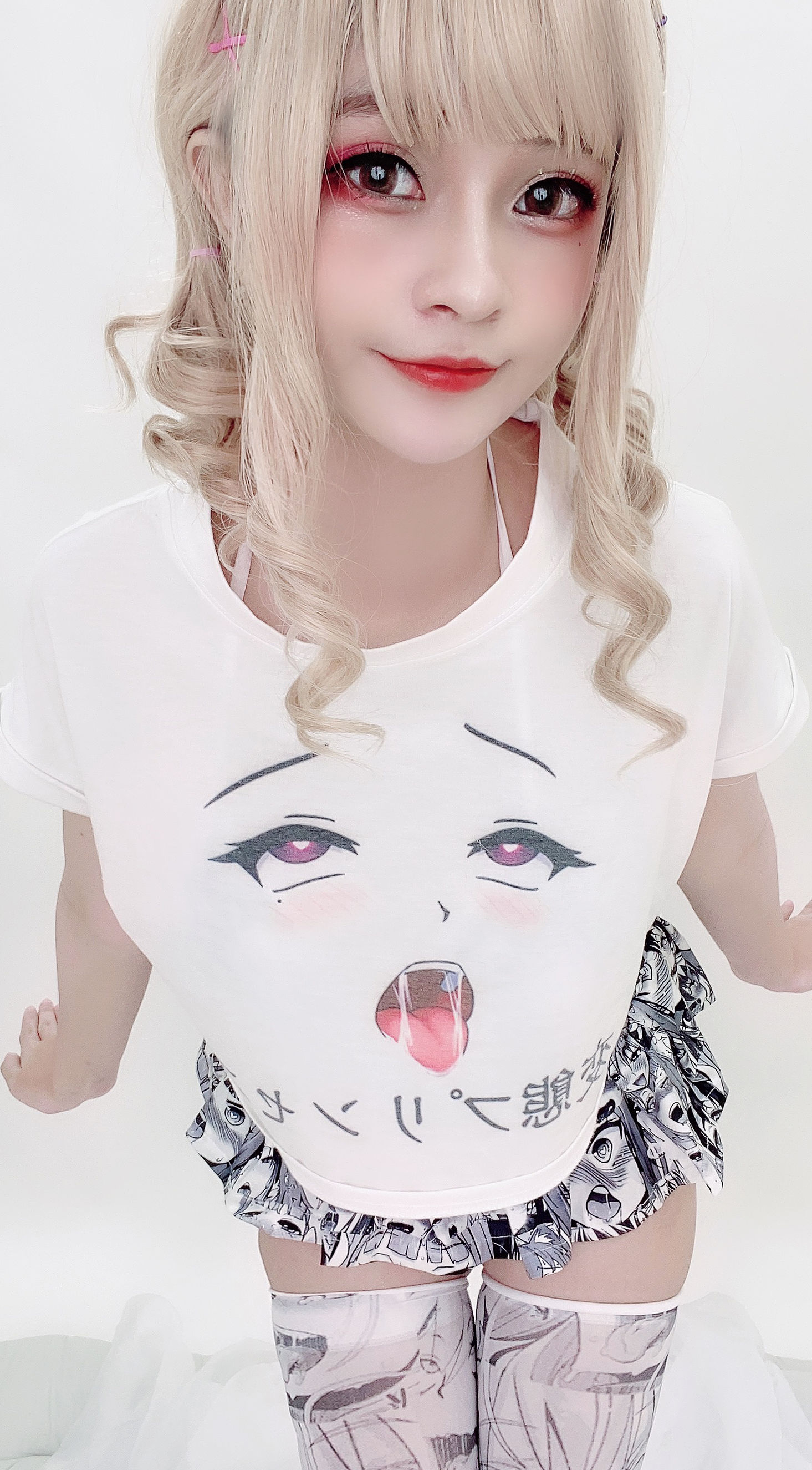 [Cosplay写真] Azami福利 – 阿黑颜衣服 [17P]