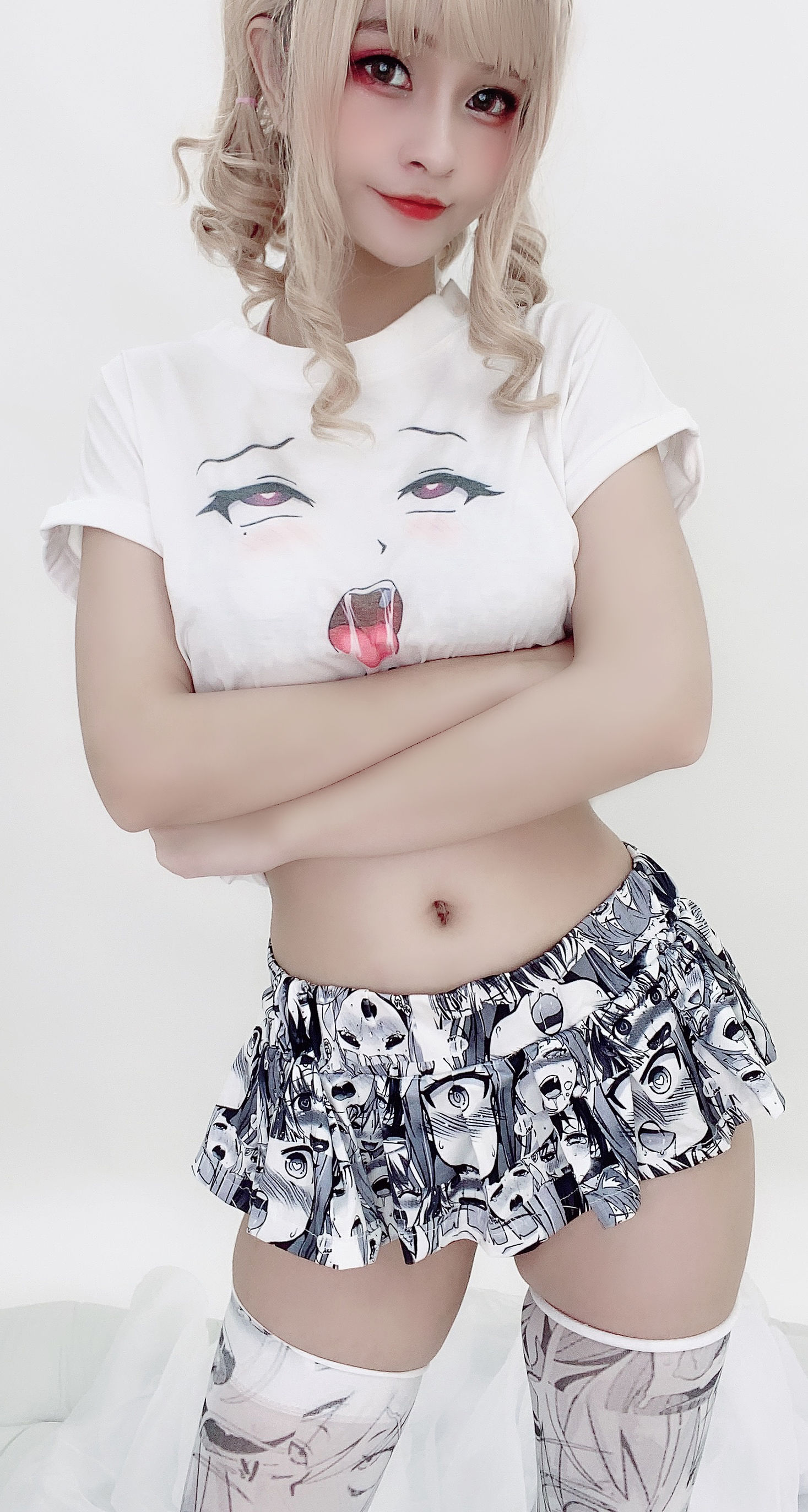 [Cosplay写真] Azami福利 – 阿黑颜衣服 [17P]