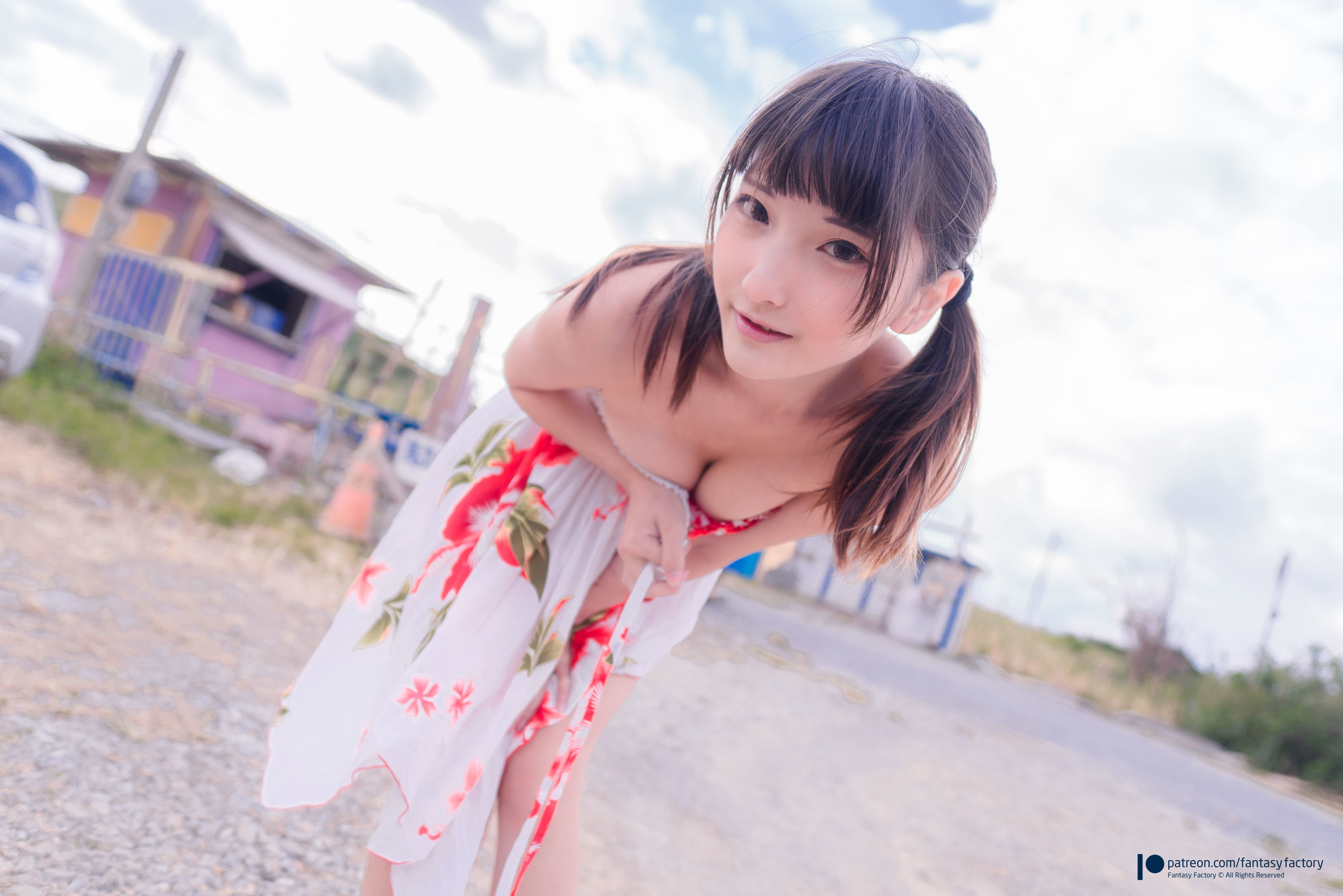 [Fantasy Factory] 小丁Cosplay – 居家 沙滩 浴室 [33P]