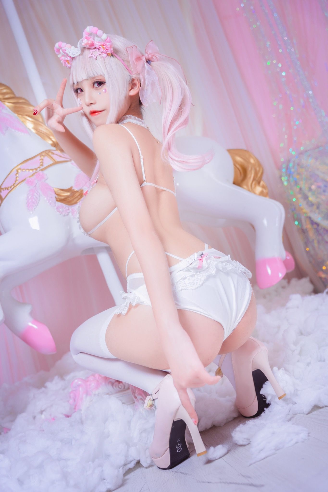 [Cosplay写真] 萌系小姐姐蜜汁猫裘 – 糖果假期 [30P]