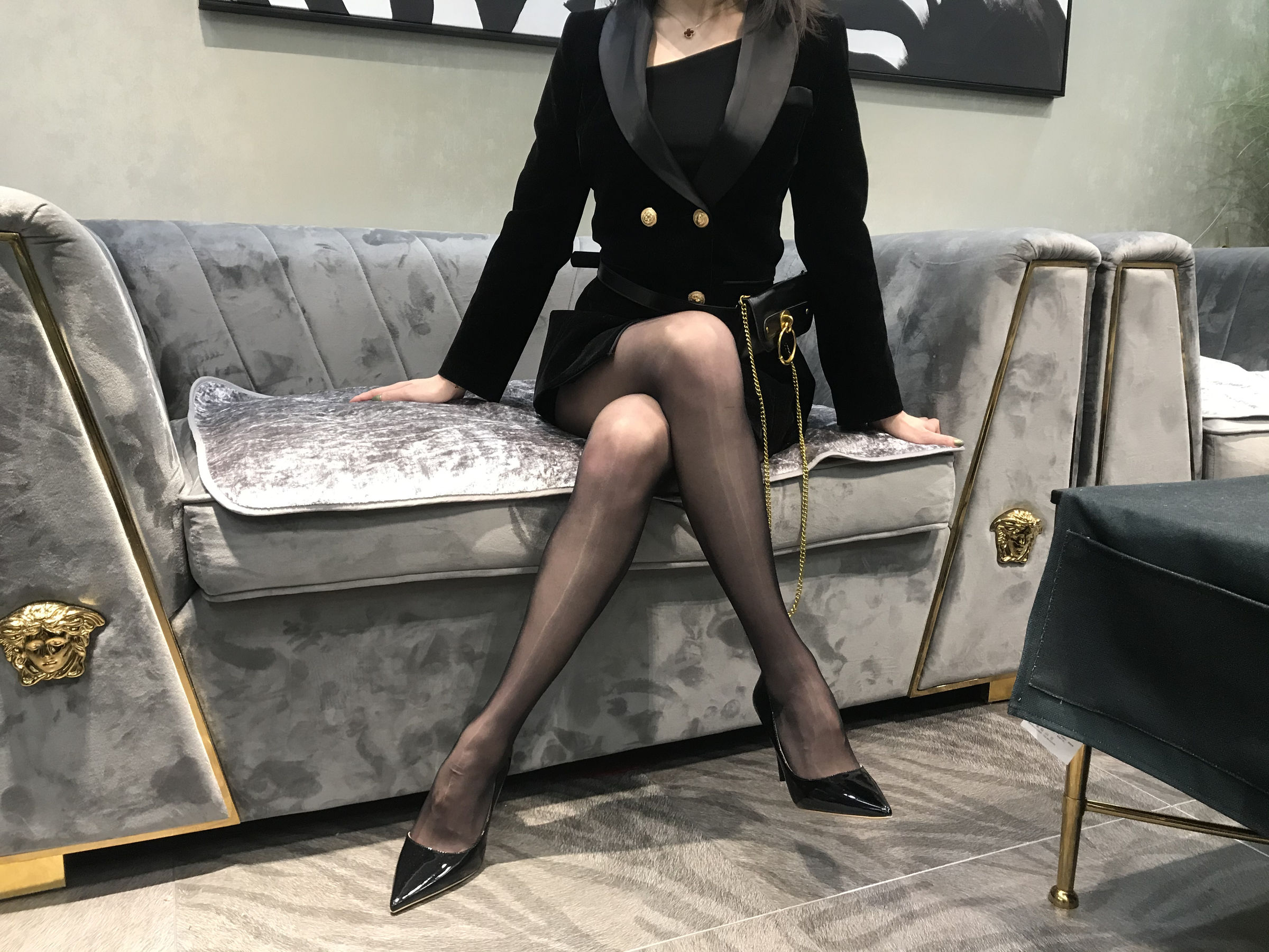 丝足博主麋鹿_Monroe 2020.03.15 会所黑丝 [18P]