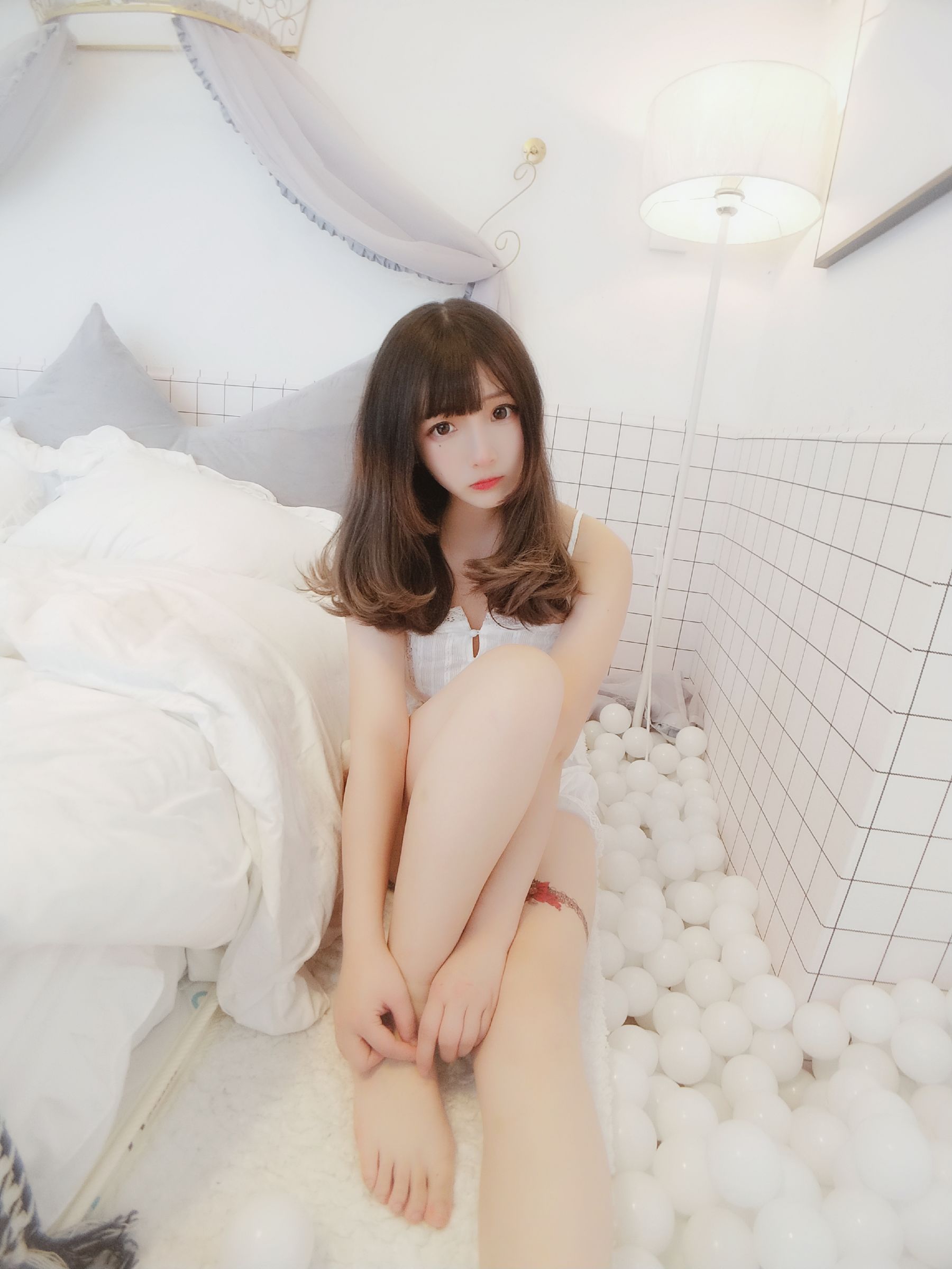 [Cosplay写真] 二次元美女古川kagura – 少女睡衣 [16P]