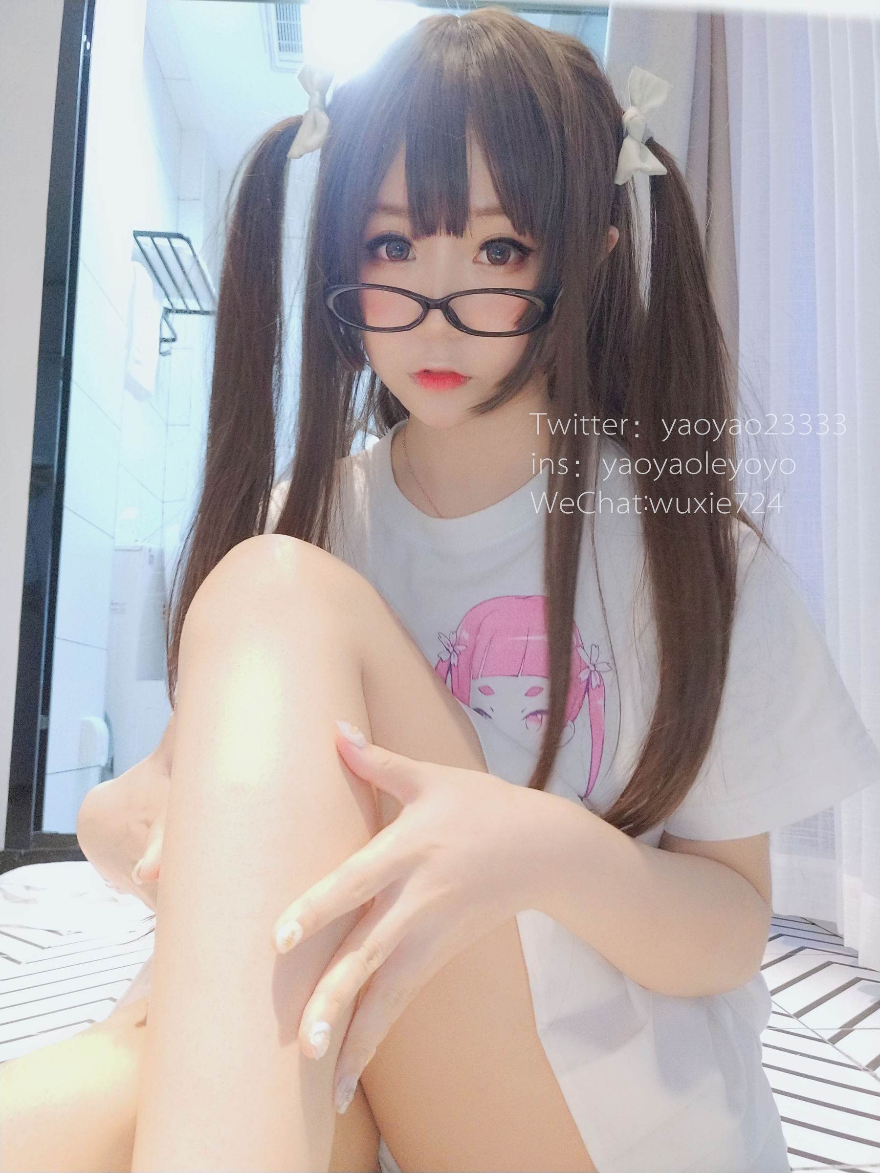 [萝莉COS] 摇摇乐yoyo – 浴巾风情 [46P]