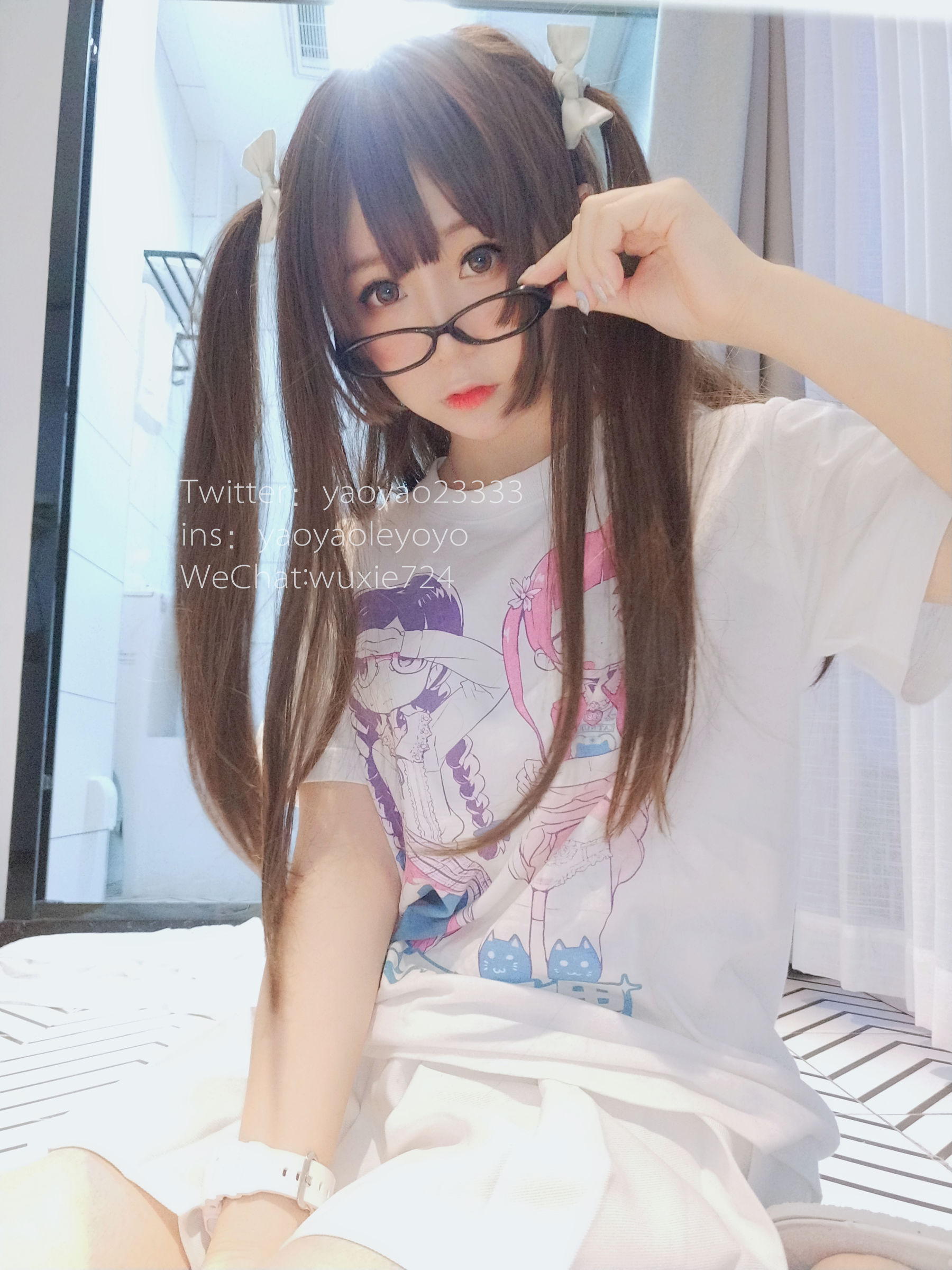 [萝莉COS] 摇摇乐yoyo – 浴巾风情 [46P]