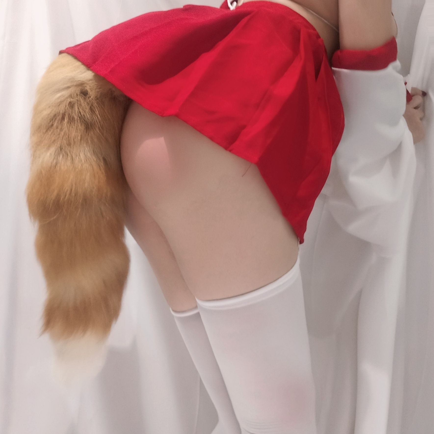 [Cosplay写真] 萌系小姐姐蜜汁猫裘 – 巫女小狐狸 [22P]