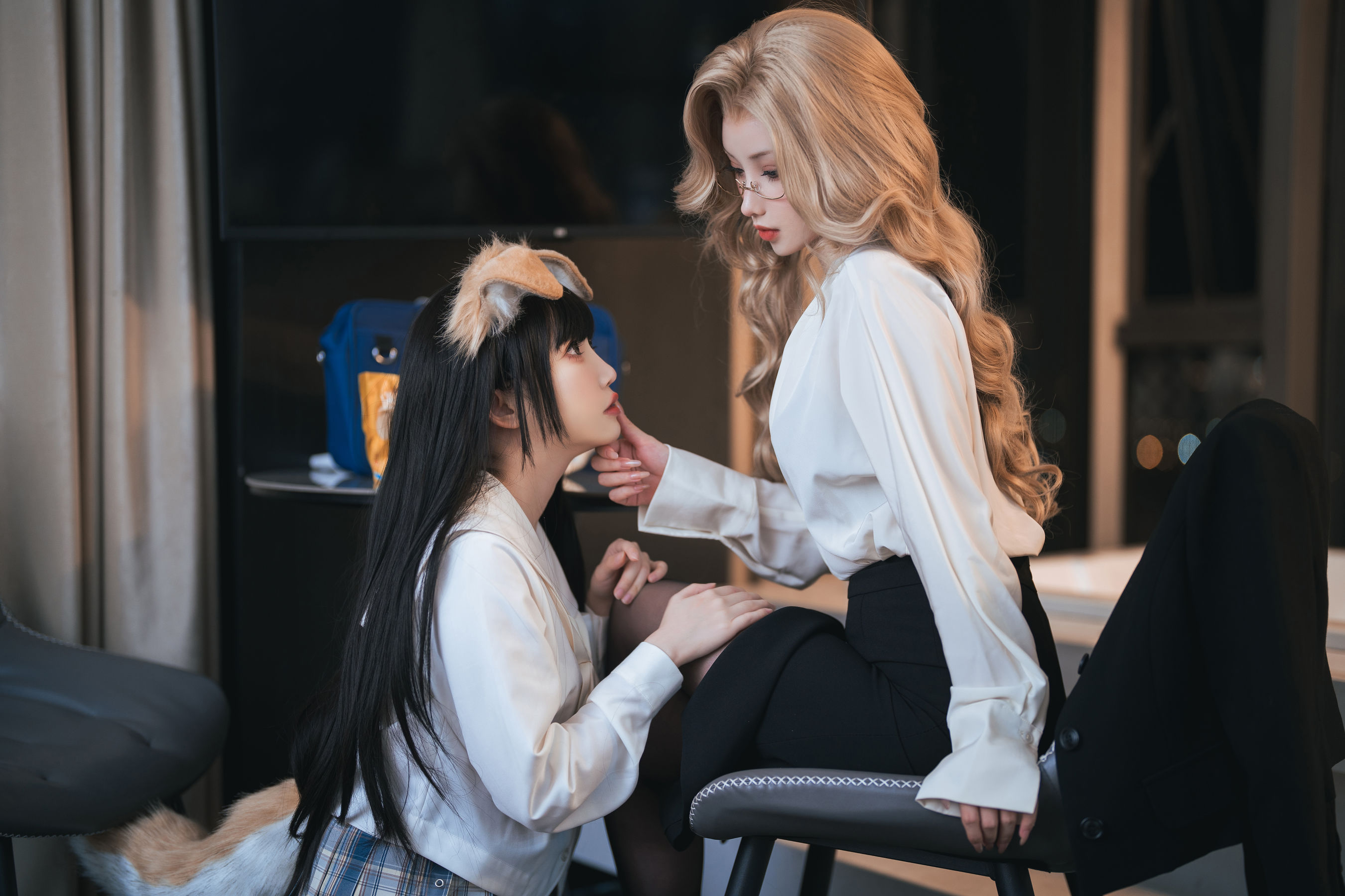 rioko凉凉子&#038;面饼仙儿 – 女上司双人版 [40P]