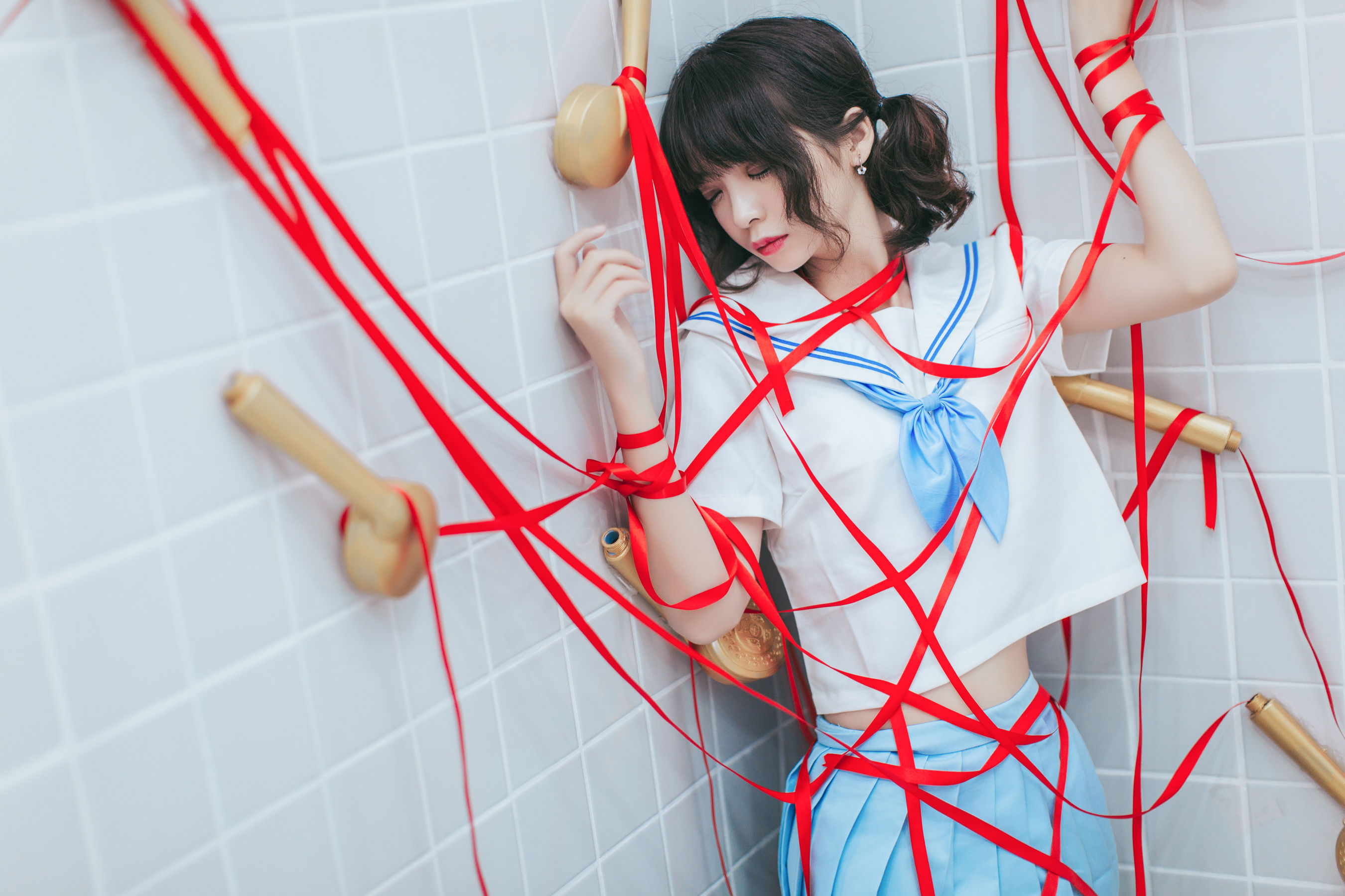 [Cosplay写真] 疯猫ss – 浴室JK [21P]