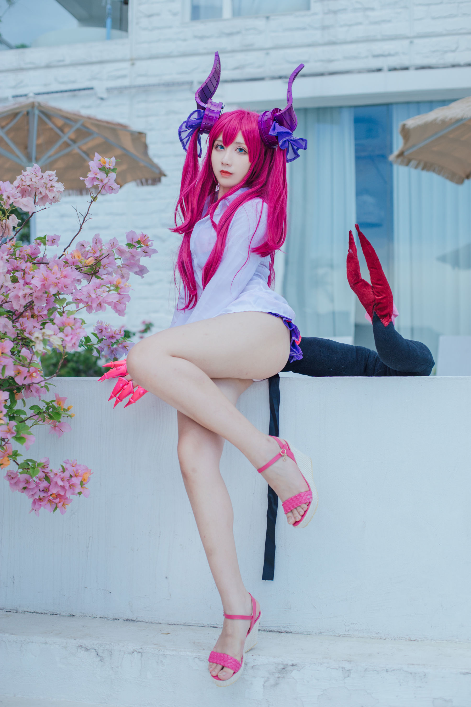 动漫博主九曲Jean – 龙娘泳装 [14P]