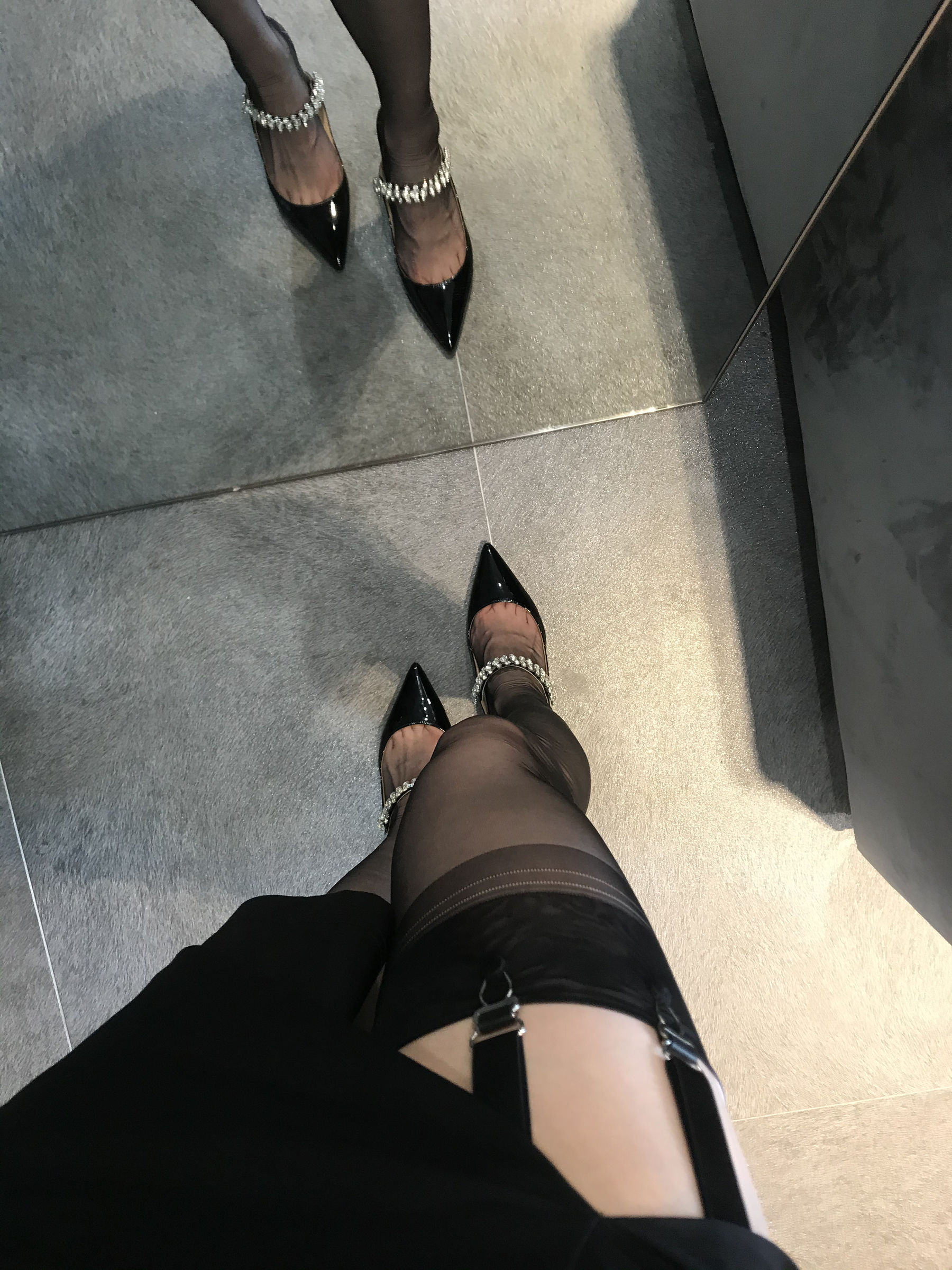 丝足博主麋鹿_Monroe 2020.07.12 黑色吊袜 [79P]