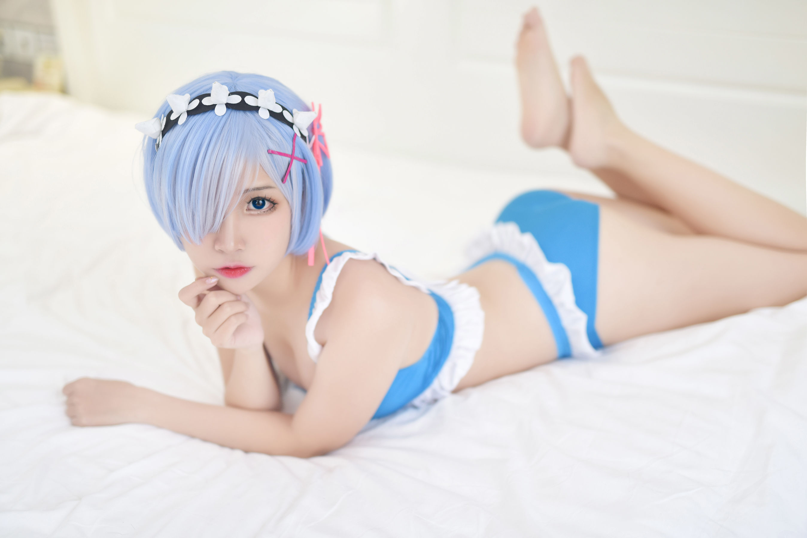 人气Coser二佐Nisa – 蕾姆泳衣 [14P]