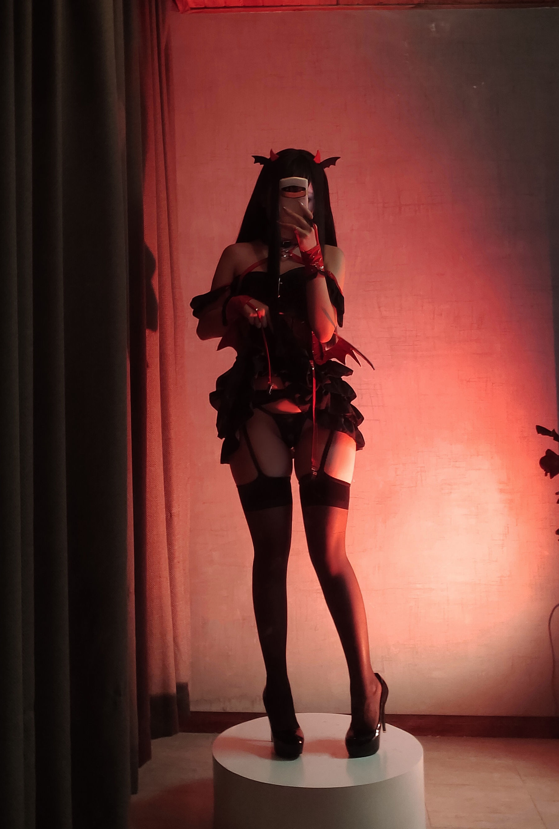 Cosplay日奈娇 – 万圣节 小恶魔 [32P]