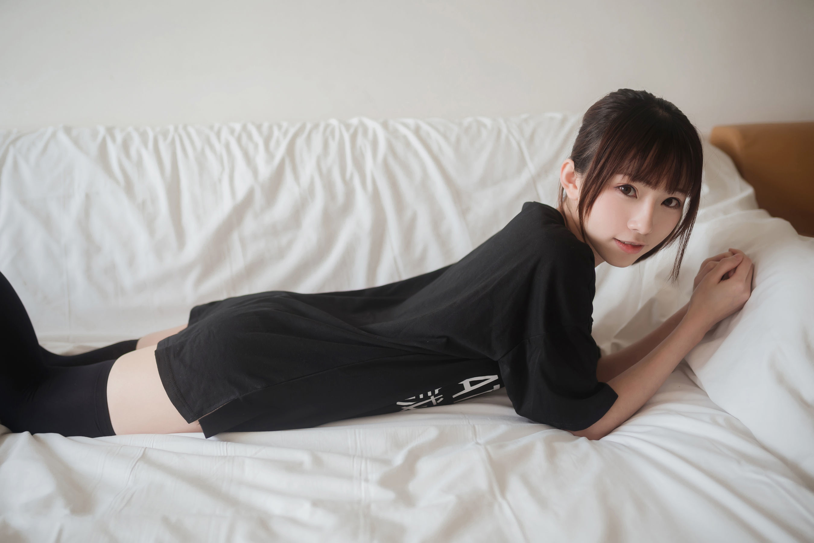 动漫博主Kitaro_绮太郎 – 半袖双马尾 [42P]